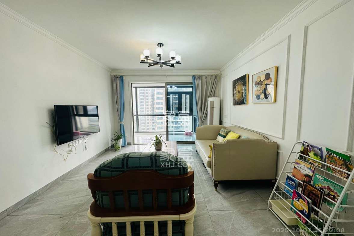 梅溪湖金茂湾 4室2厅1卫 3200.0元/月 梅溪湖金茂湾 4室2厅1卫 3200.0元/月室内图