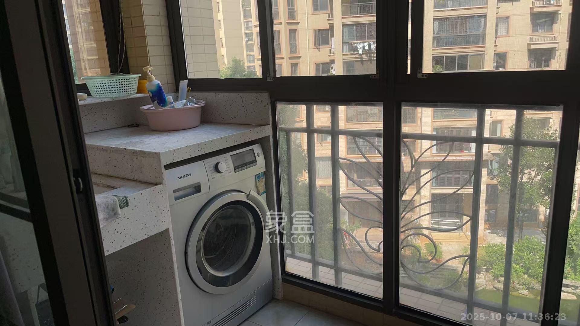 宏聚地中海 3室2厅2卫 2600.0元/月 宏聚地中海 3室2厅2卫 2600.0元/月室内图