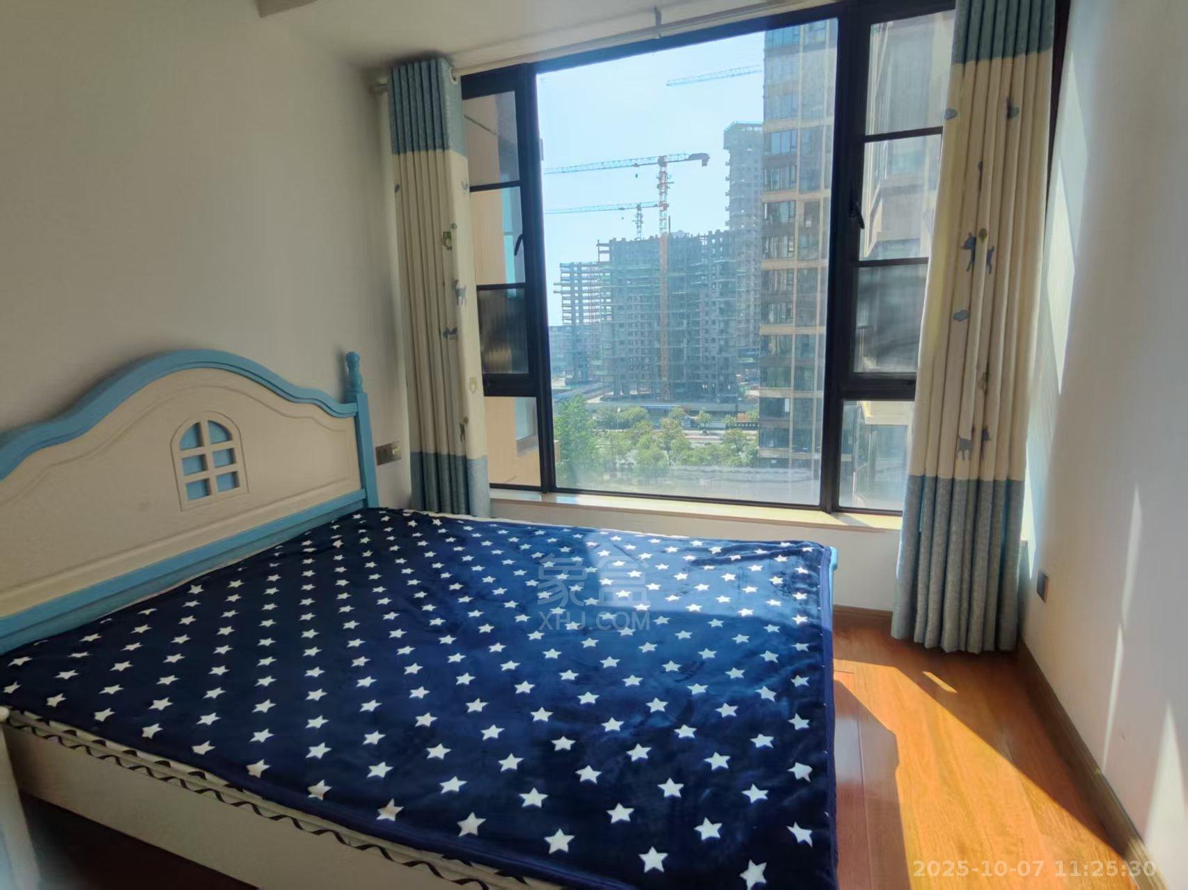 金轮翡翠名园 4室2厅2卫 2000.0元/月 金轮翡翠名园 4室2厅2卫 2000.0元/月室内图