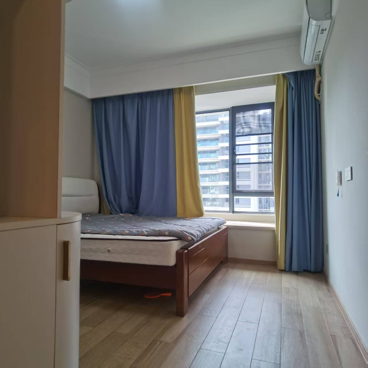 大华锦绣海岸四期 3室2厅2卫 2900.0元/月 大华锦绣海岸四期 3室2厅2卫 2900.0元/月室内图