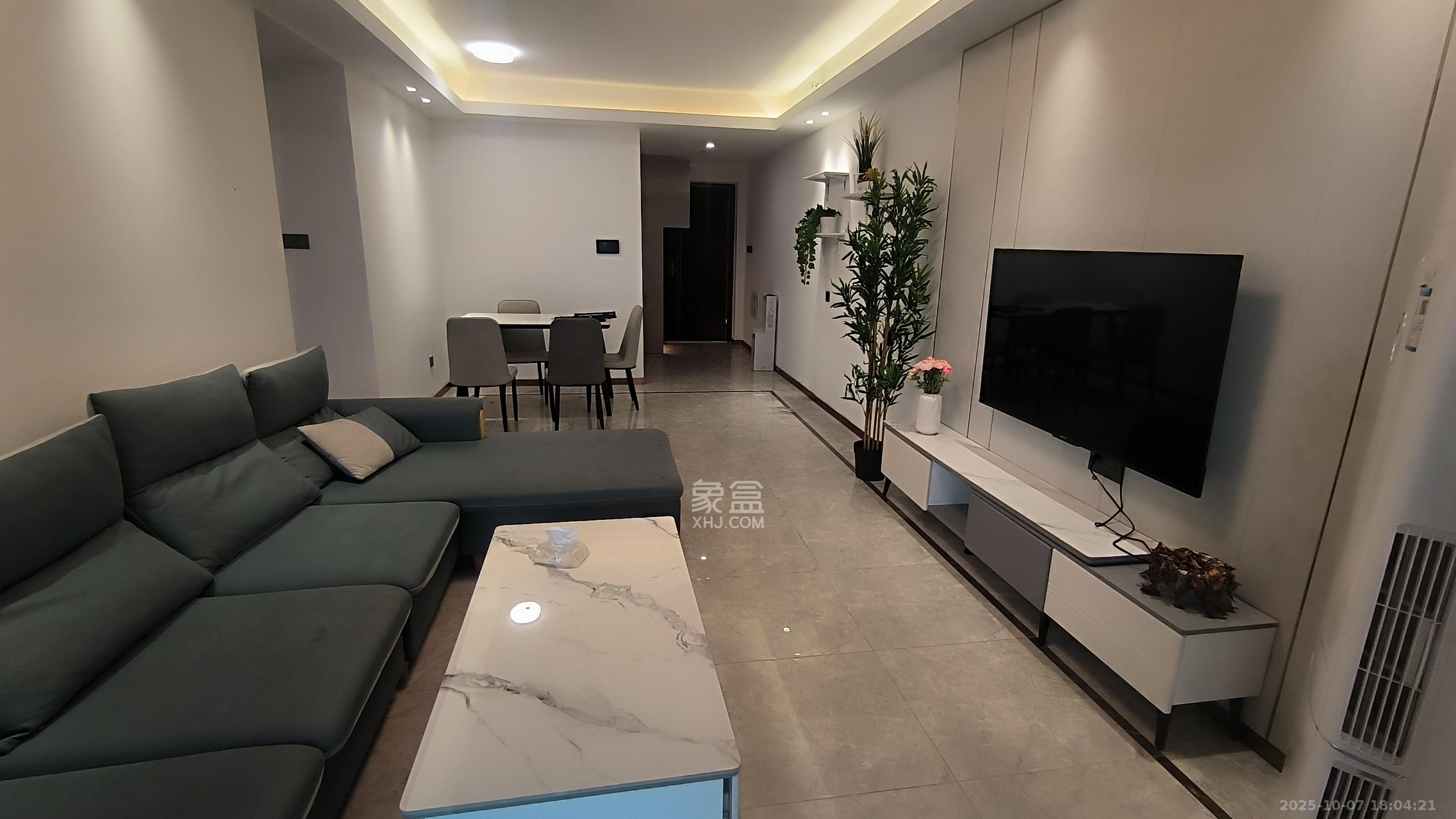 梅溪悦章  3室2厅2卫    3500.0元/月