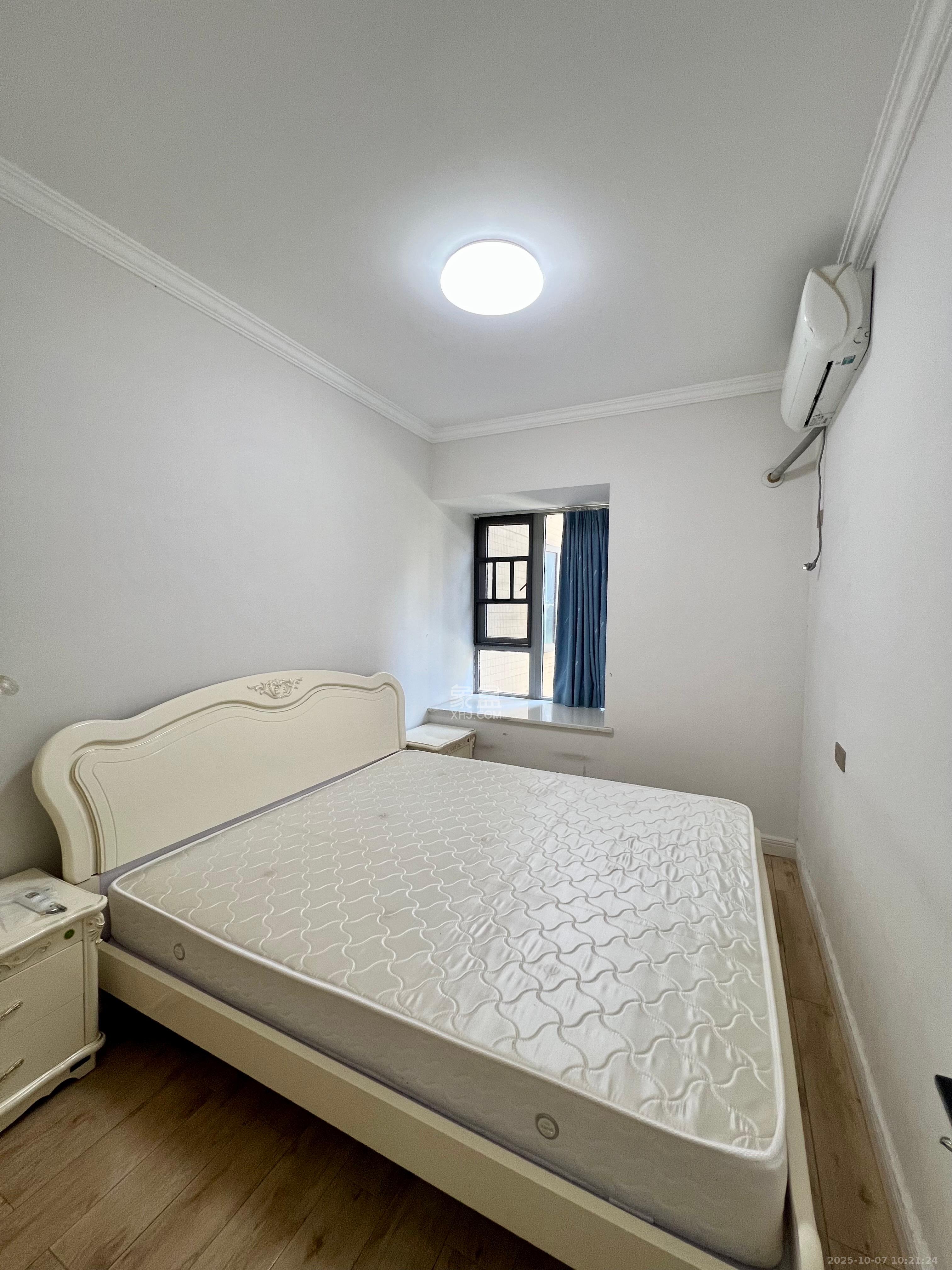 钱隆世家  4室2厅2卫    2500.0元/月室内图