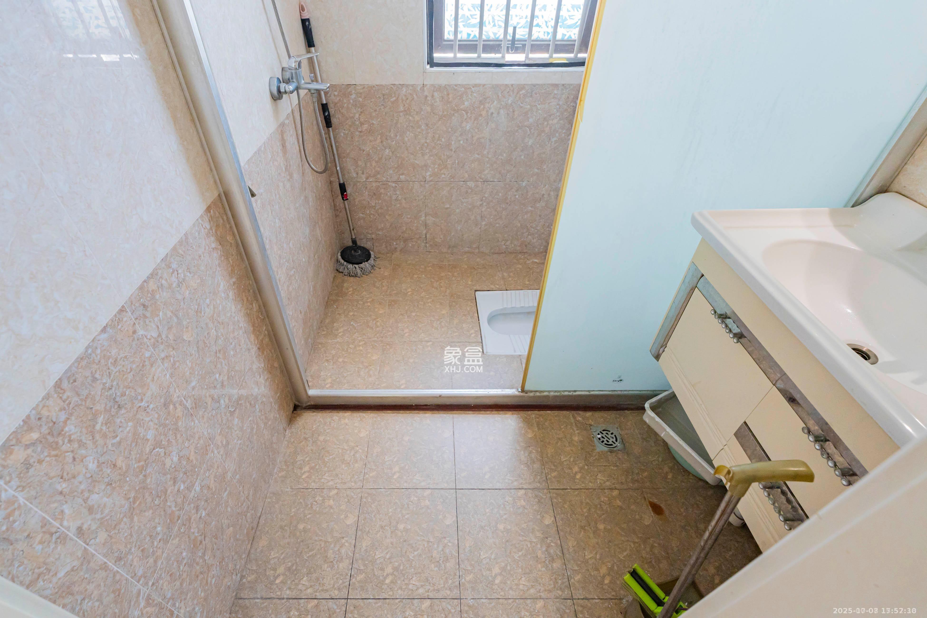 听香水榭  2室1厅1卫    2200.0元/月室内图