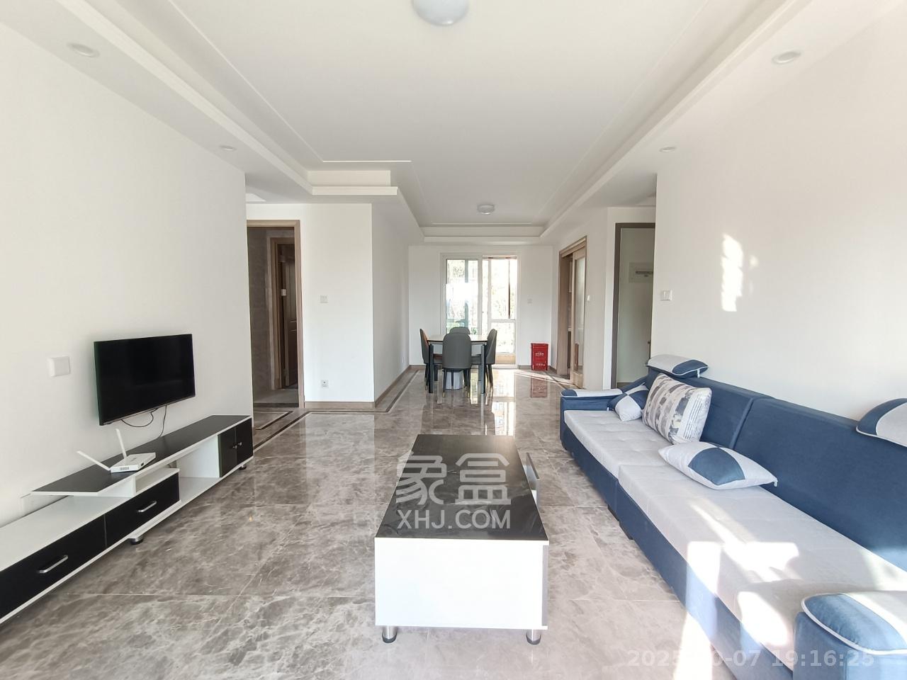 金地中交麓谷香颂(金地中交雅苑)  3室2厅2卫    3000.0元/月室内图