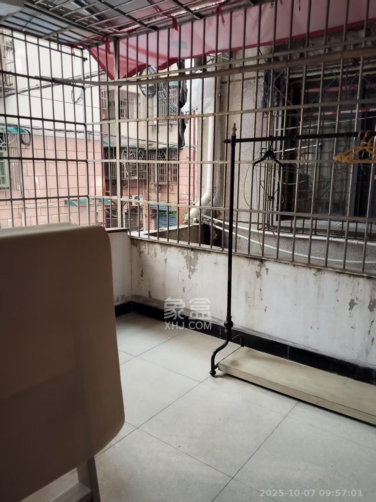 吉景小区  2室1厅1卫    1600.0元/月室内图