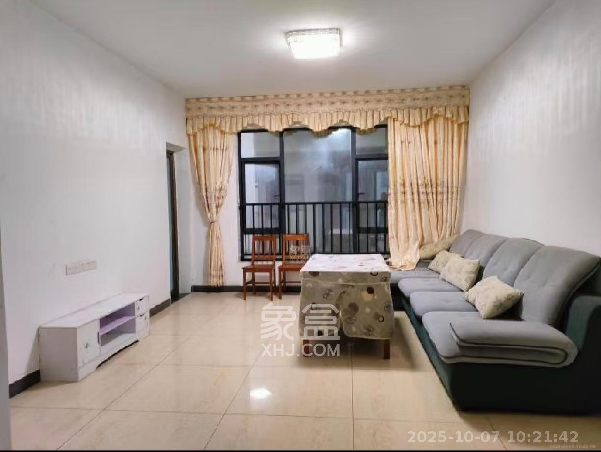 天元涉外景园C区  3室2厅2卫    2400.0元/月