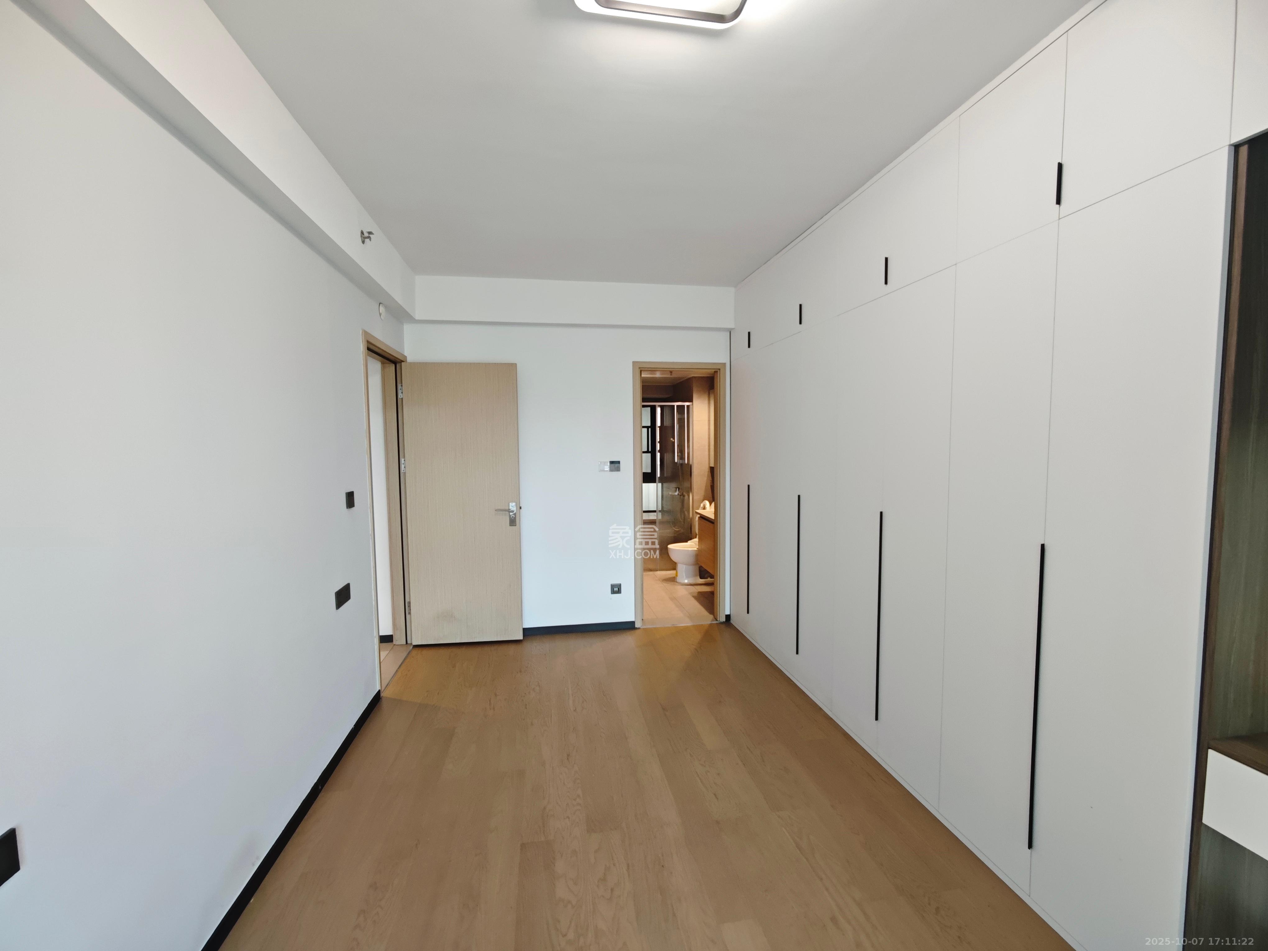 时代梅溪领峰  3室2厅2卫    3500.0元/月 时代梅溪领峰  3室2厅2卫    3500.0元/月室内图