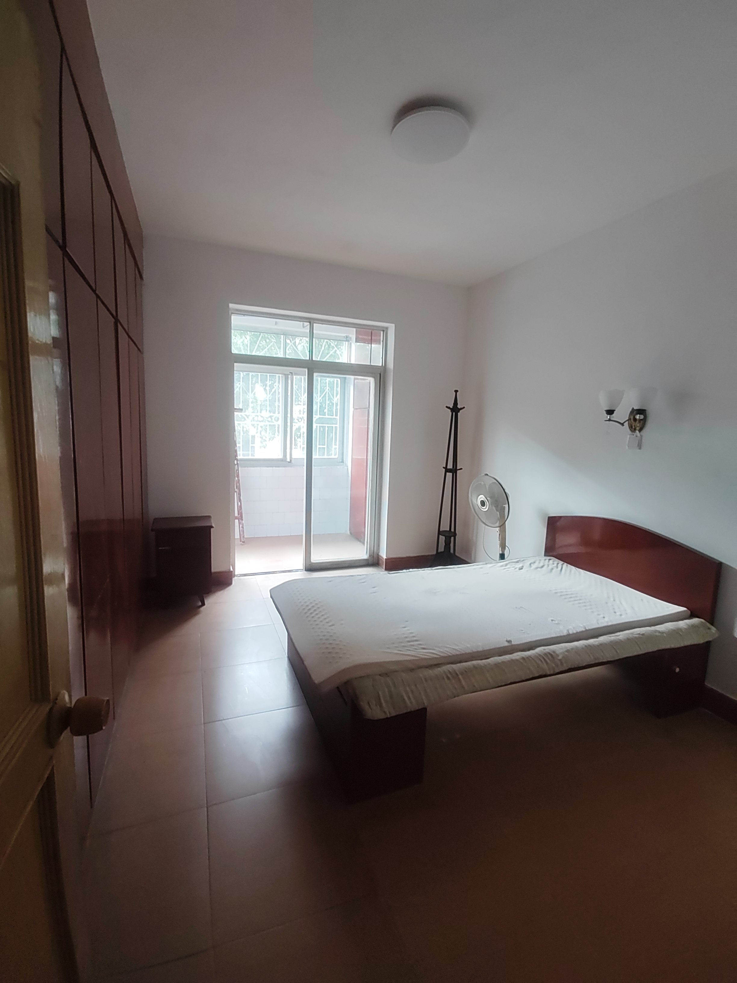 金属回收公司小区  5室1厅1卫    650.0元/月室内图