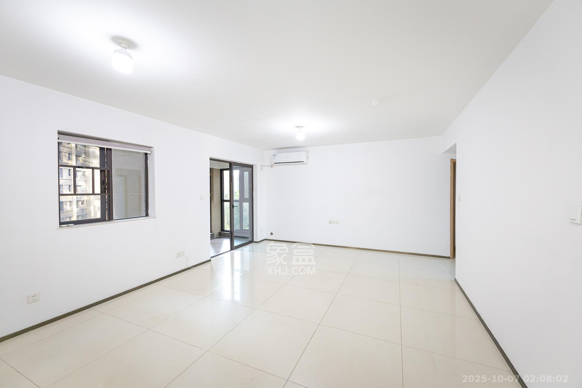 时代倾城二期  4室2厅2卫    83.8万