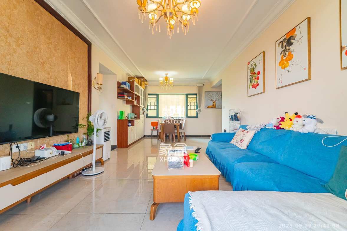 恒大翡翠华庭 2室2厅1卫 2400.0元/月 恒大翡翠华庭 2室2厅1卫 2400.0元/月户型图