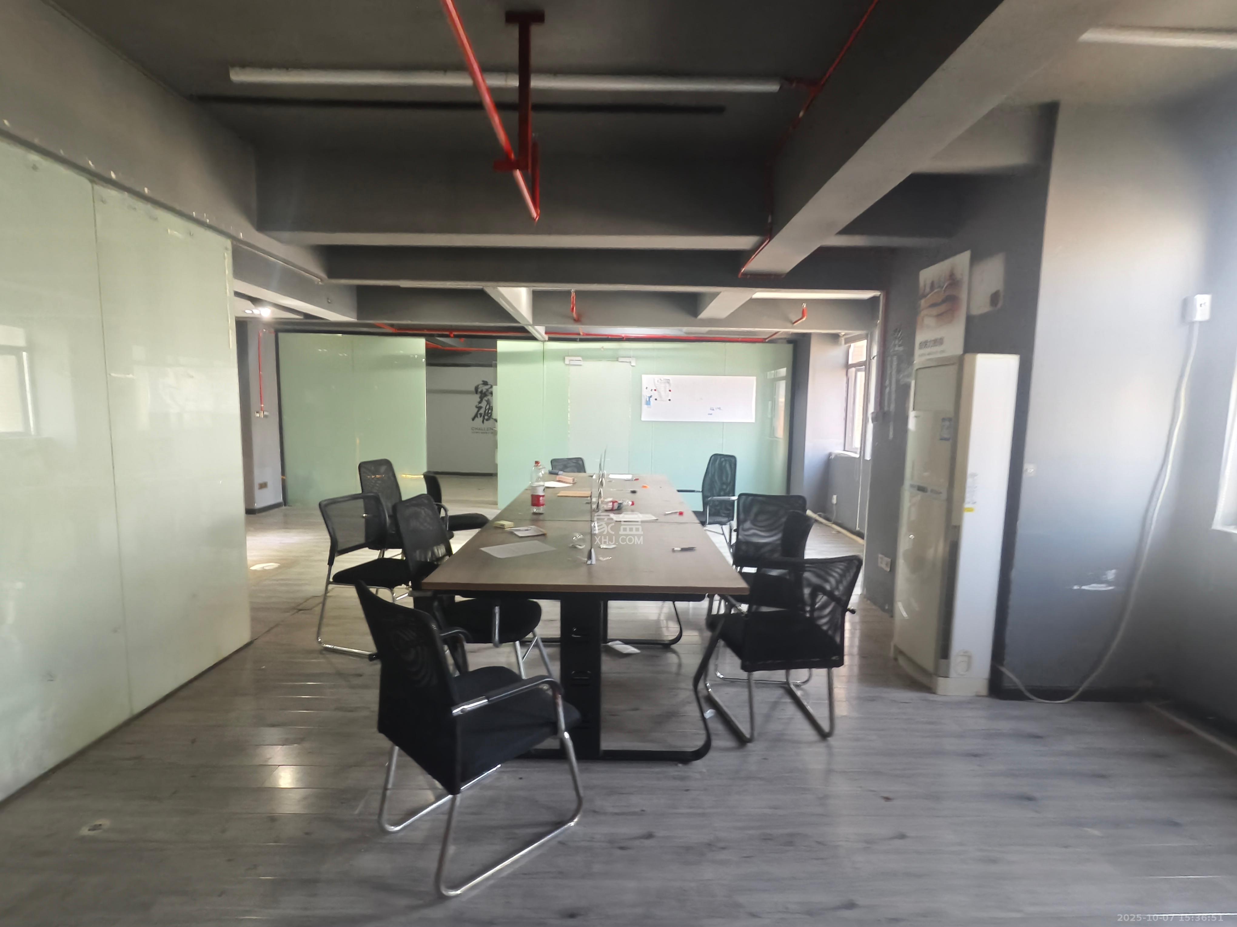 英祥春天   43.0㎡      1800.0元/月室内图