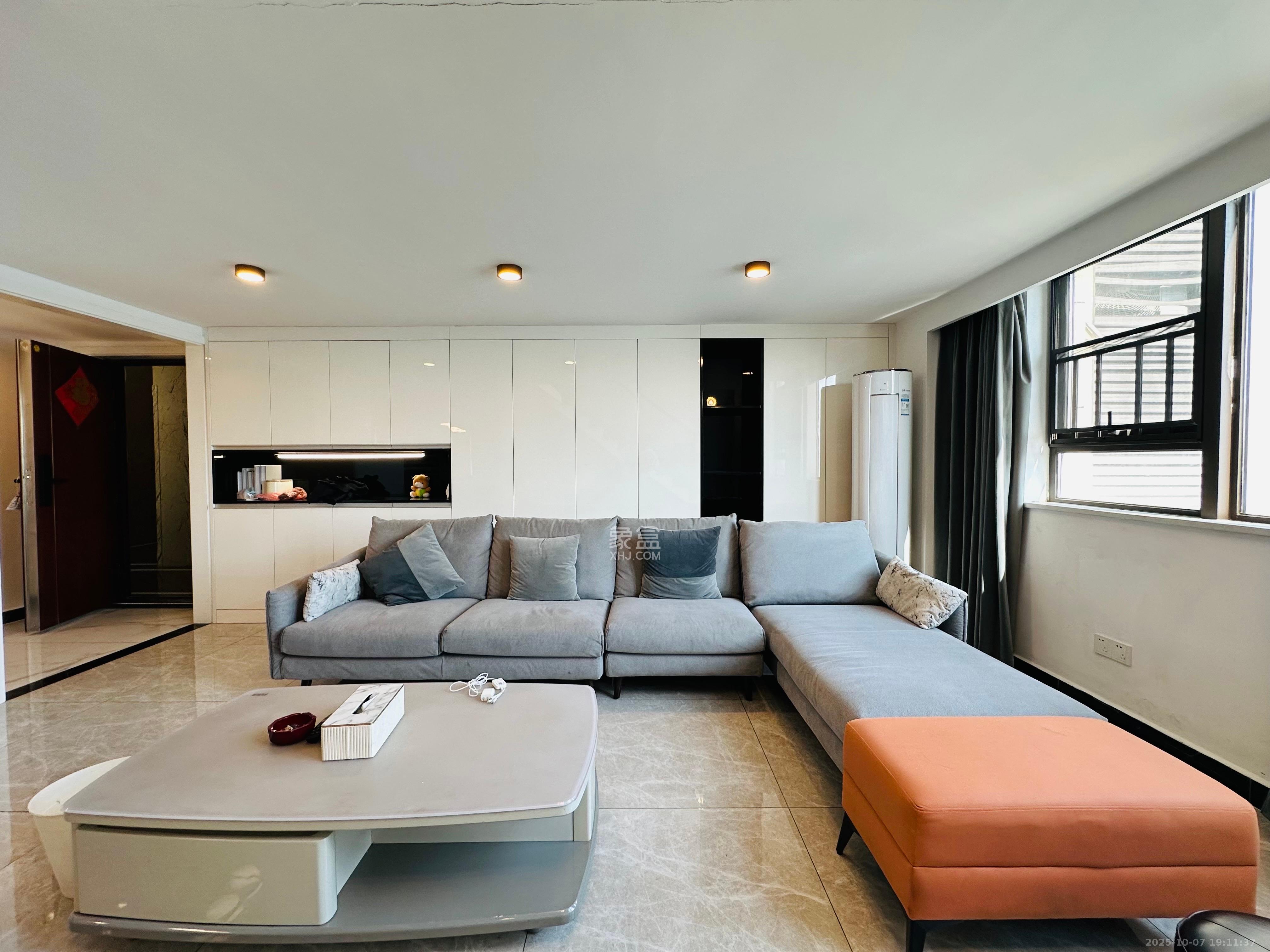 达美溪湖湾 2室2厅1卫 3500.0元/月 达美溪湖湾 2室2厅1卫 3500.0元/月室内图