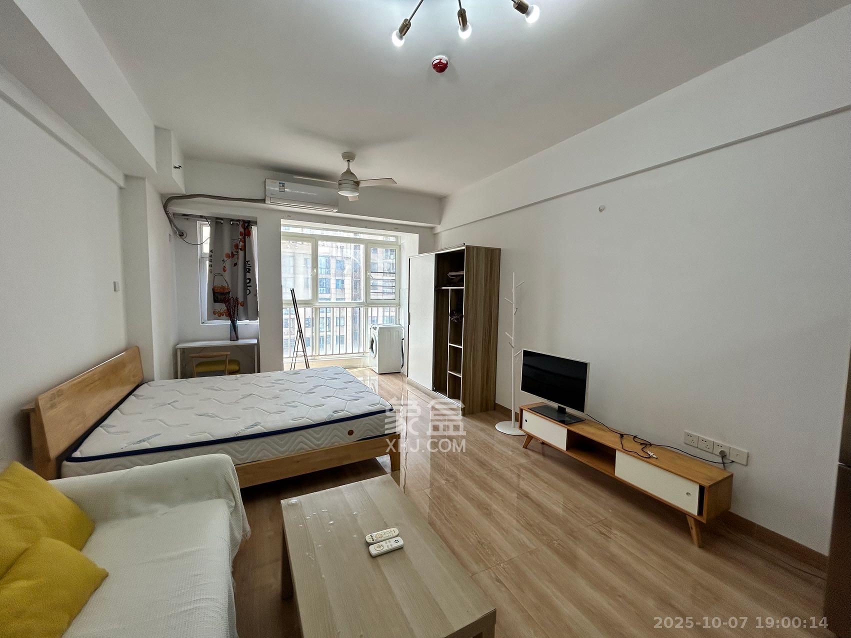 北辰三角洲E4区 1室1厅1卫 1800.0元/月 北辰三角洲E4区 1室1厅1卫 1800.0元/月室内图