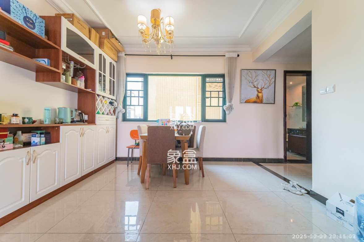 恒大翡翠华庭 2室2厅1卫 2400.0元/月 恒大翡翠华庭 2室2厅1卫 2400.0元/月户型图