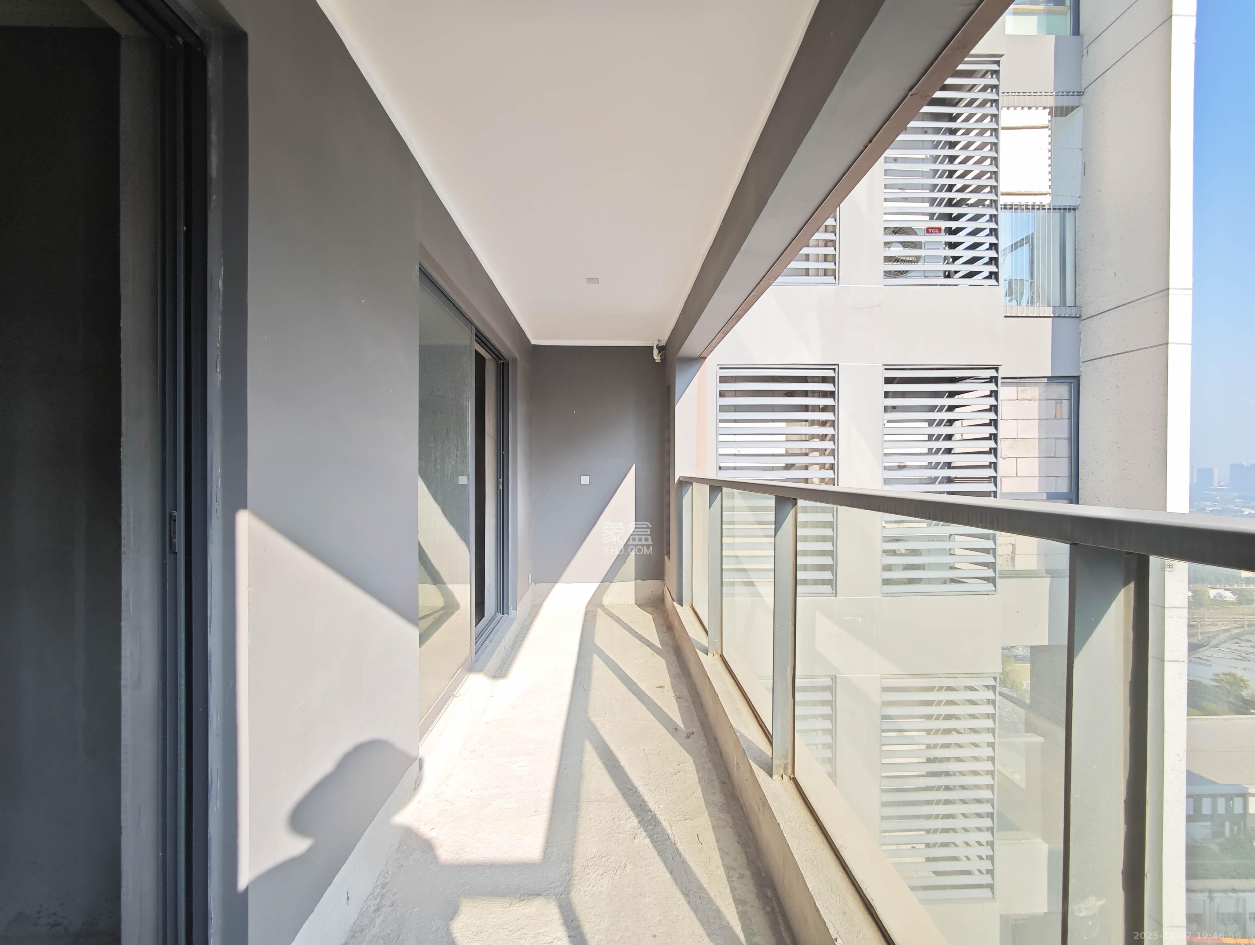 融创会展上东区  3室2厅1卫    90.0万其他