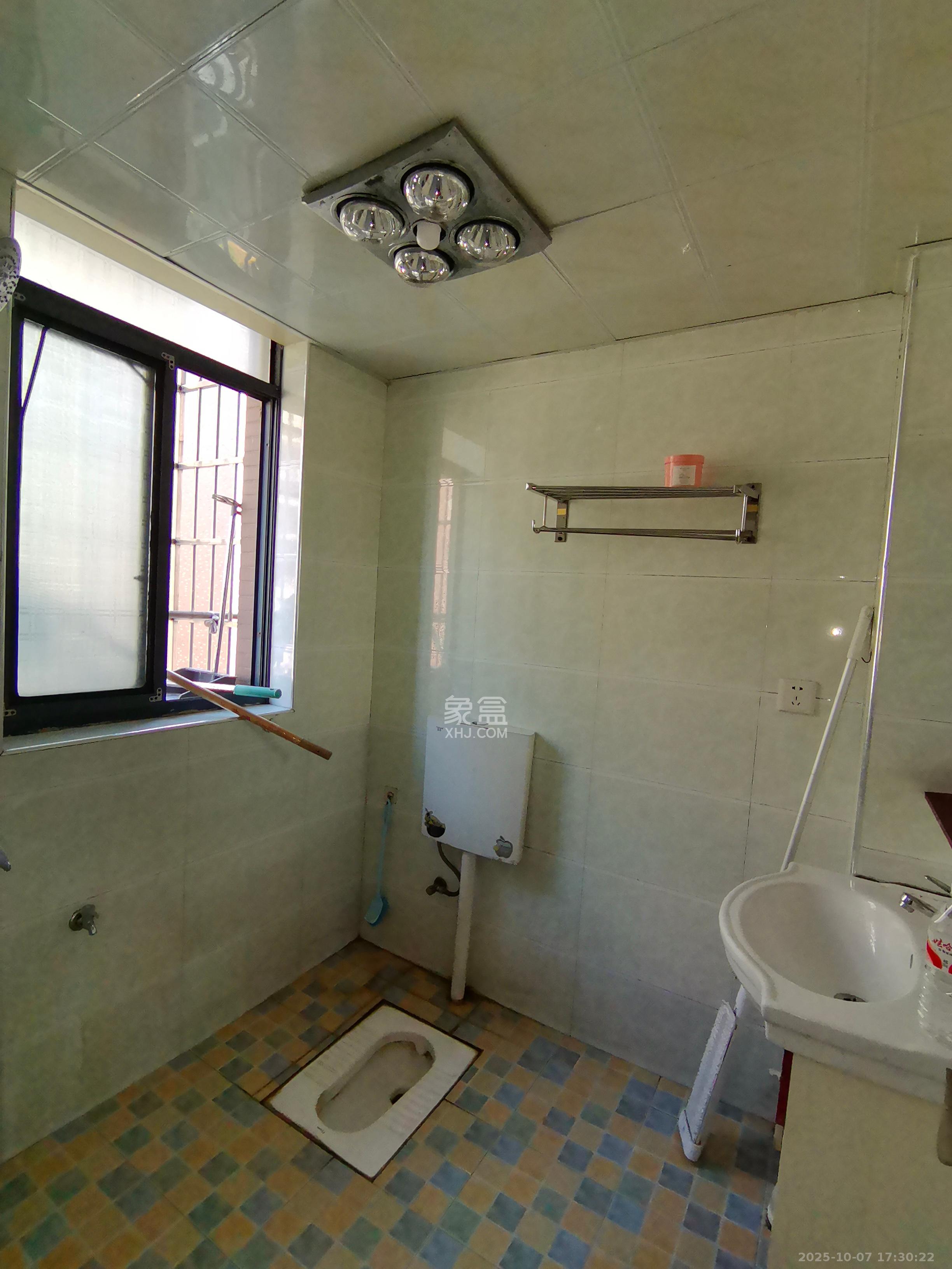 长通名城 2室1厅1卫 900.0元/月 长通名城 2室1厅1卫 900.0元/月室内图