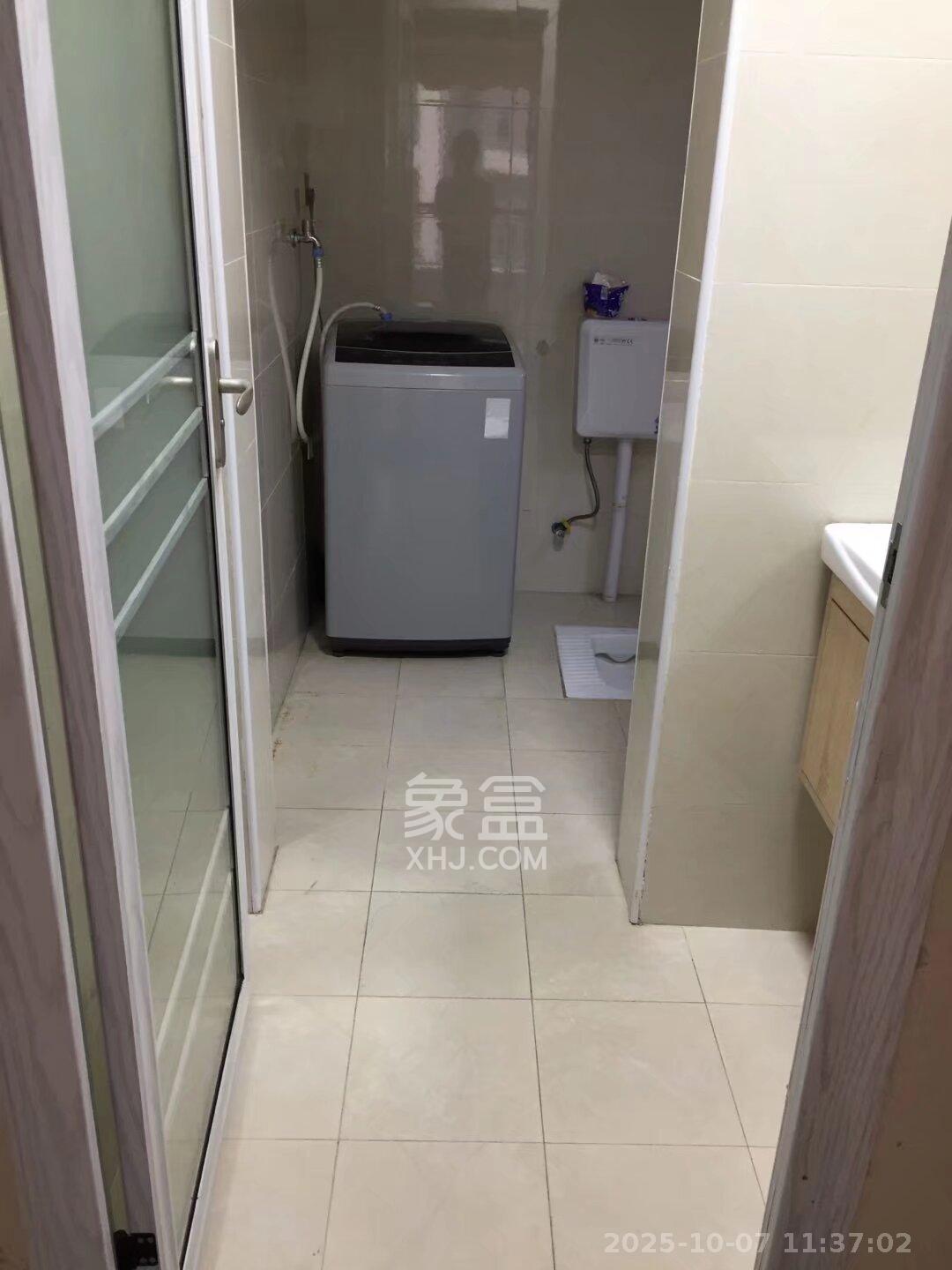 中信文化广场(中信新城二期) 2室1厅1卫 1600.0元/月 中信文化广场(中信新城二期) 2室1厅1卫 1600.0元/月室内图