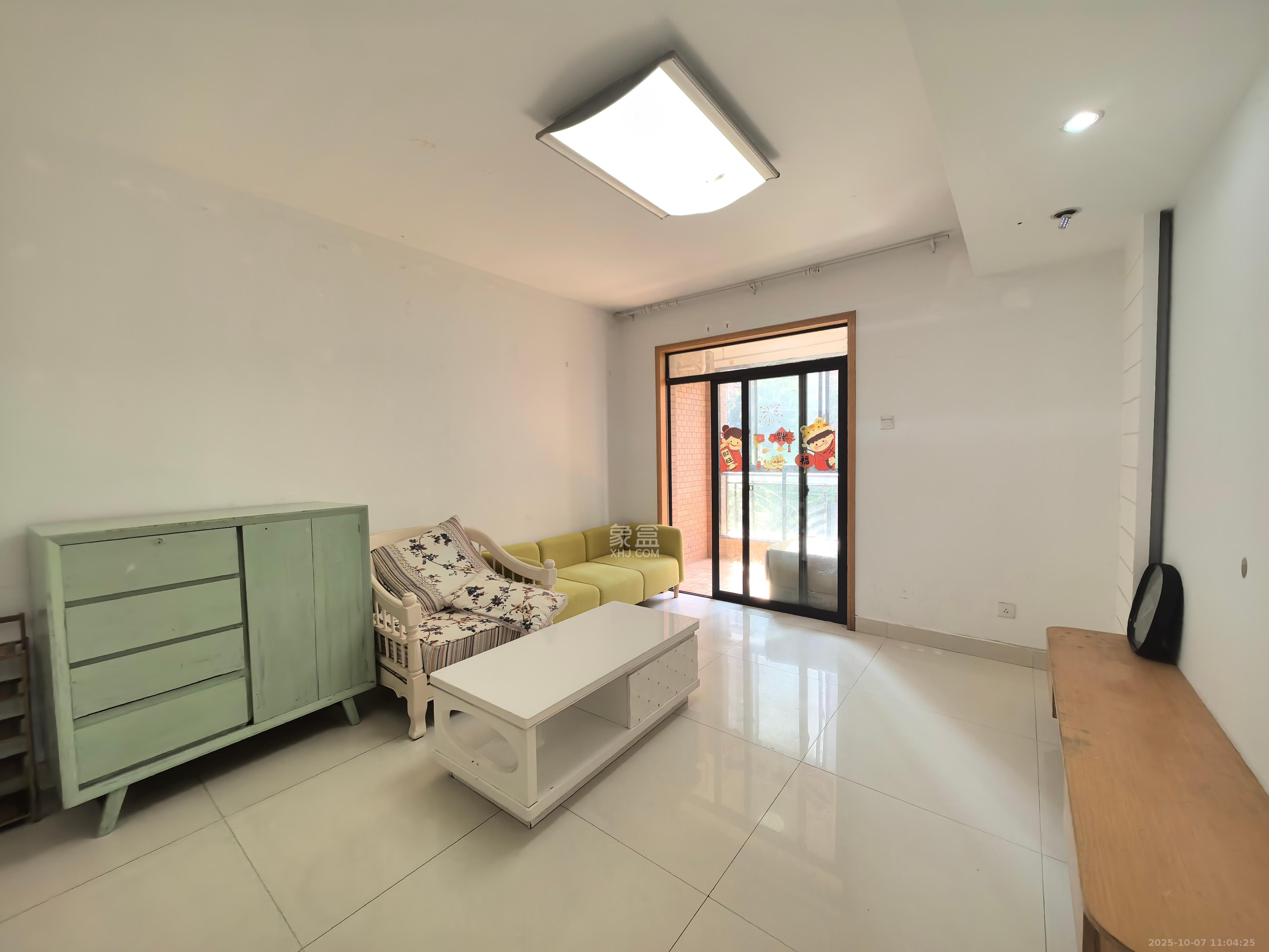 华润凤凰城一期  2室2厅1卫    1700.0元/月室内图