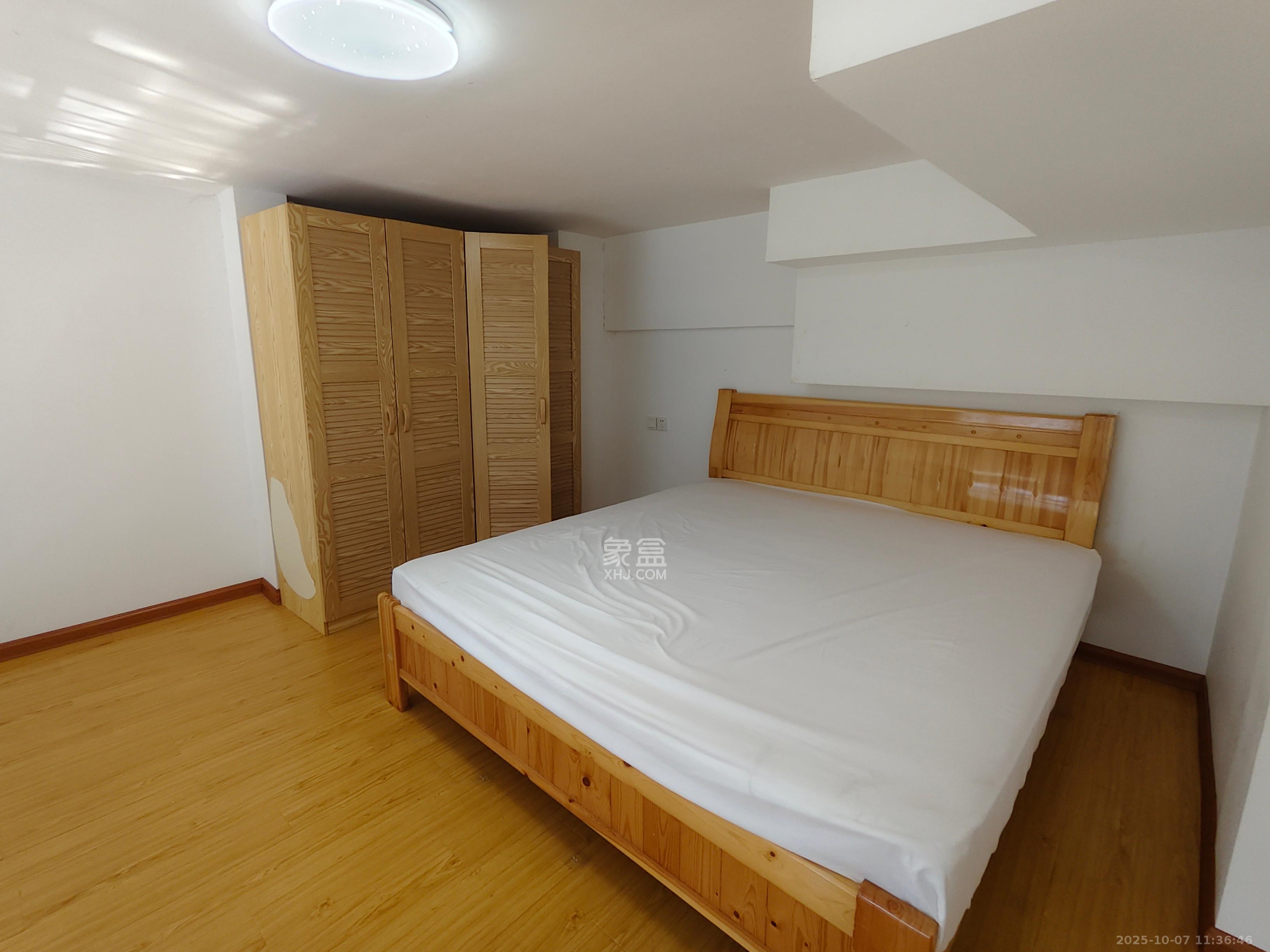 荣盛花语书苑  1室1厅1卫    1850.0元/月 荣盛花语书苑  1室1厅1卫    1850.0元/月室内图