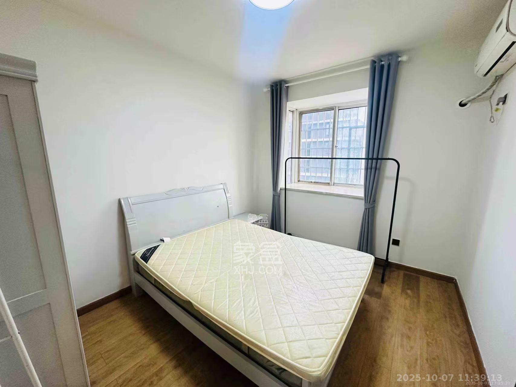 龙王港社区 2室2厅1卫 2480.0元/月 龙王港社区 2室2厅1卫 2480.0元/月室内图