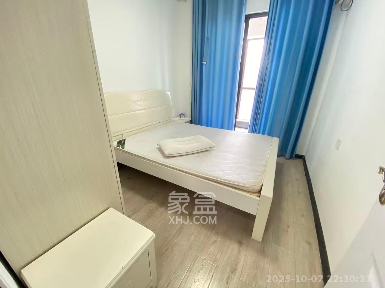 卓越浅水湾  3室1厅2卫    2300.0元/月 卓越浅水湾  3室1厅2卫    2300.0元/月室内图