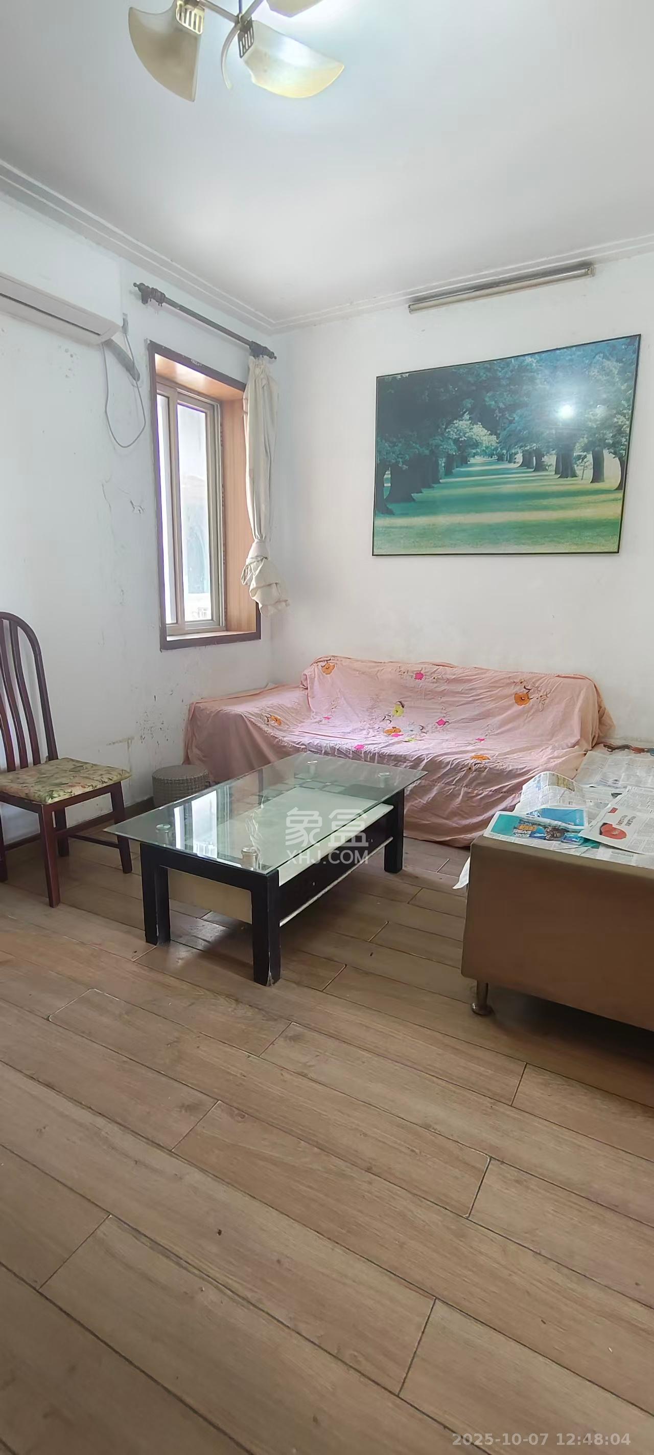 人造板厂宿舍(新河北堤1号) 2室1厅1卫 1600.0元/月 人造板厂宿舍(新河北堤1号) 2室1厅1卫 1600.0元/月室内图