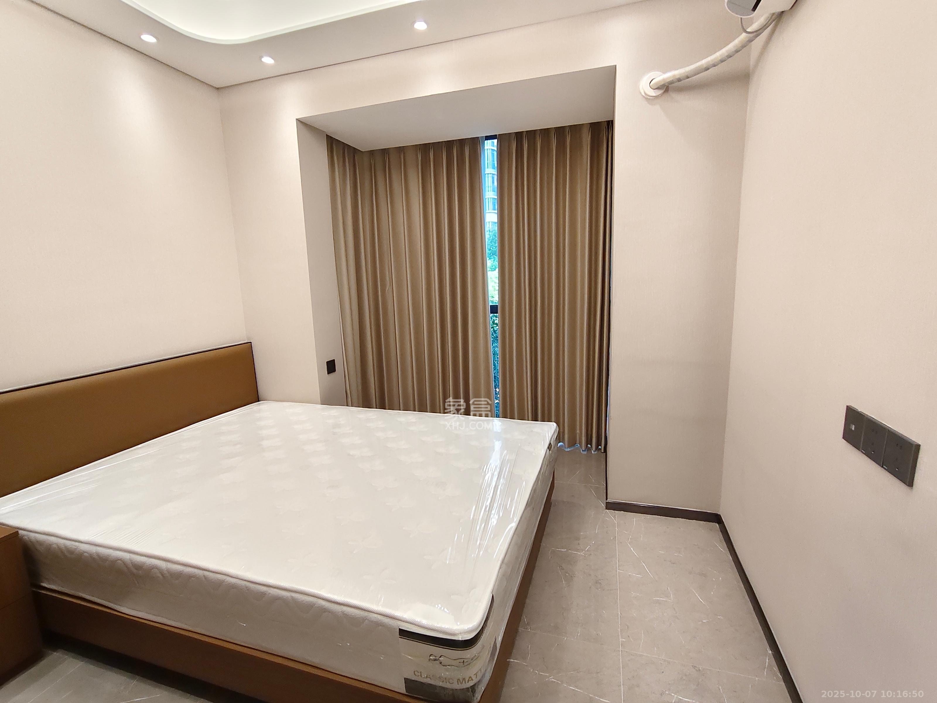 融圣国际 2室2厅1卫 3500.0元/月 融圣国际 2室2厅1卫 3500.0元/月室内图