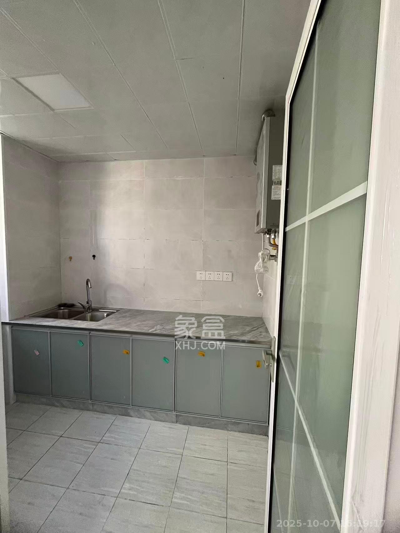 友谊小区公寓楼 2室2厅1卫 2000.0元/月 友谊小区公寓楼 2室2厅1卫 2000.0元/月室内图