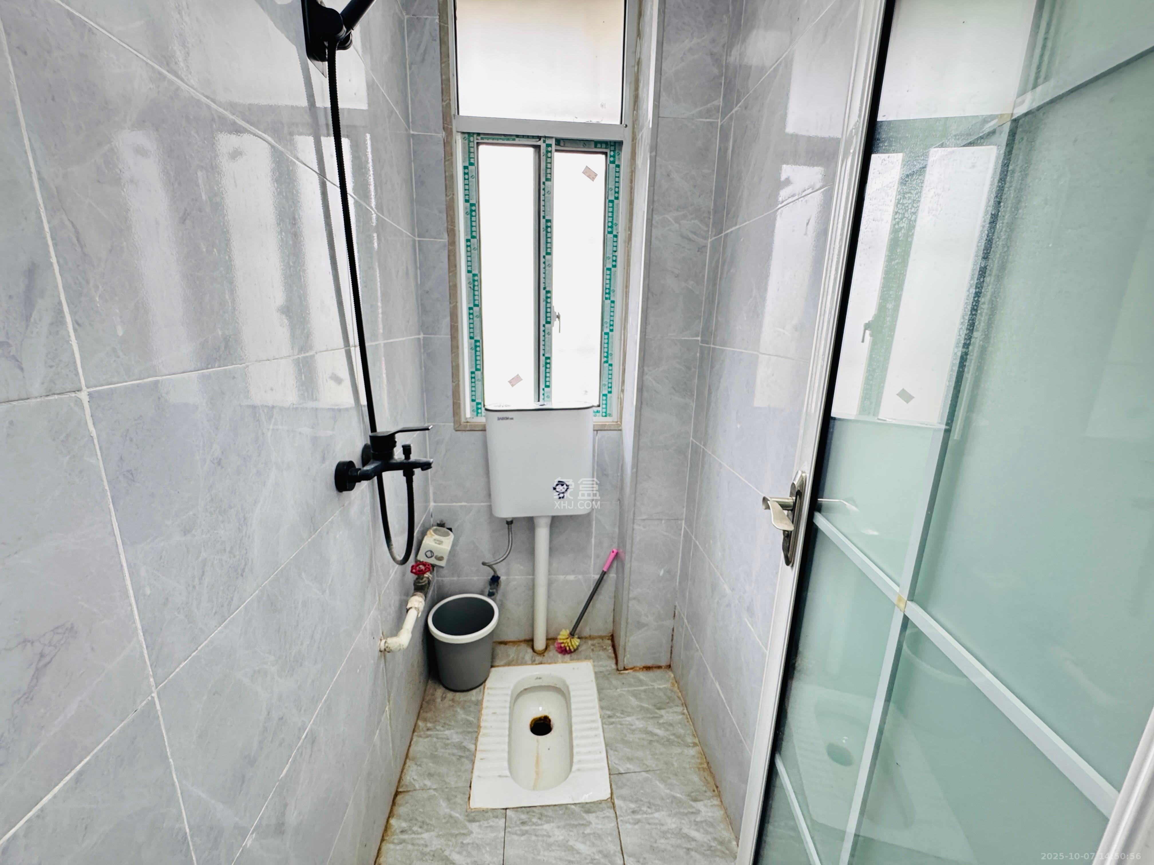 湘亚大楼 1室1厅1卫 1400.0元/月 湘亚大楼 1室1厅1卫 1400.0元/月室内图