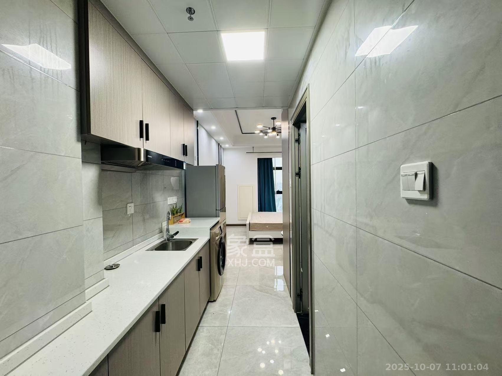 东盈商业广场(华泉城市广场) 1室1厅1卫 1600.0元/月 东盈商业广场(华泉城市广场) 1室1厅1卫 1600.0元/月室内图