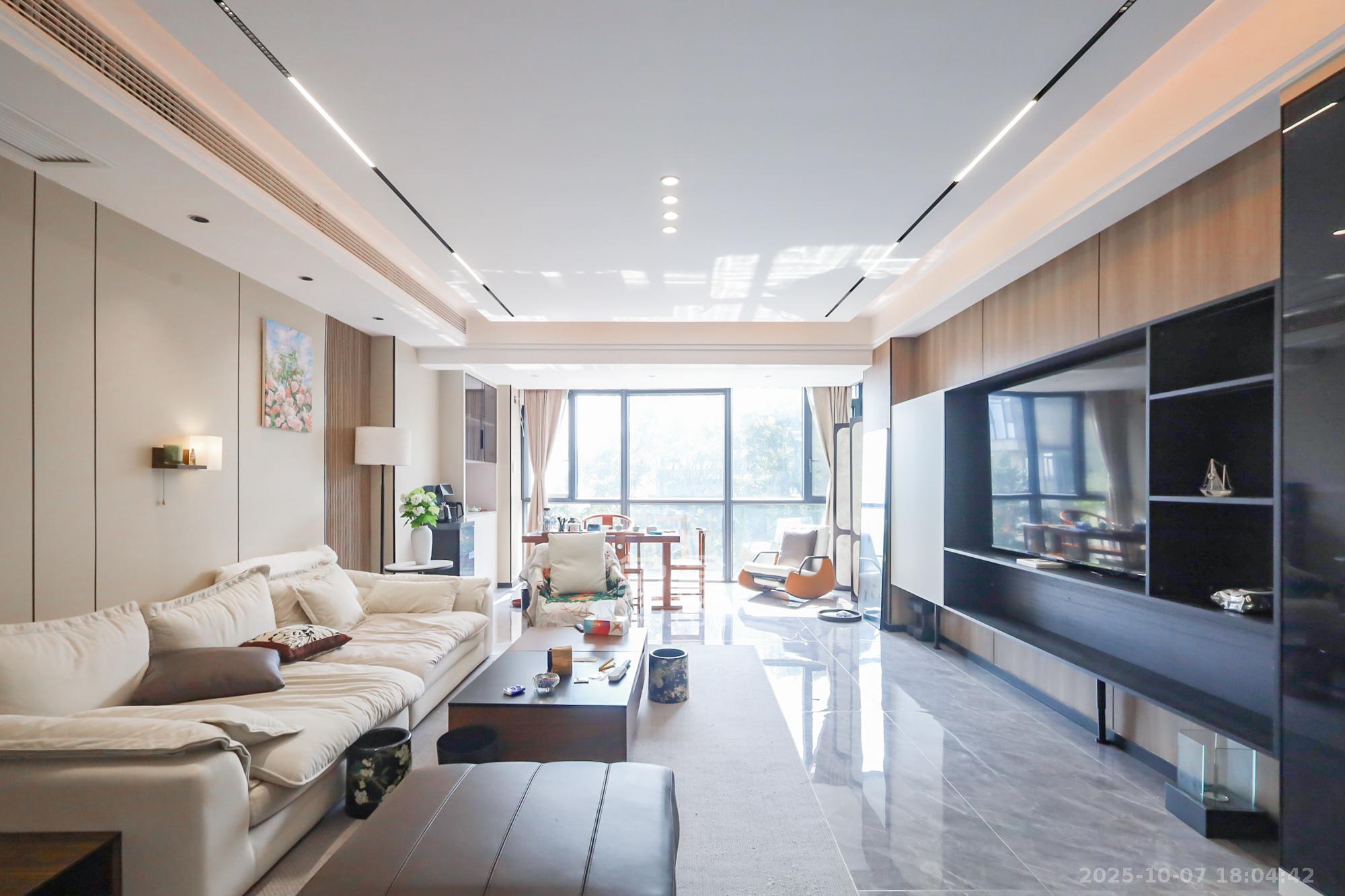 西山汇景一、二期  4室2厅2卫    288.0万