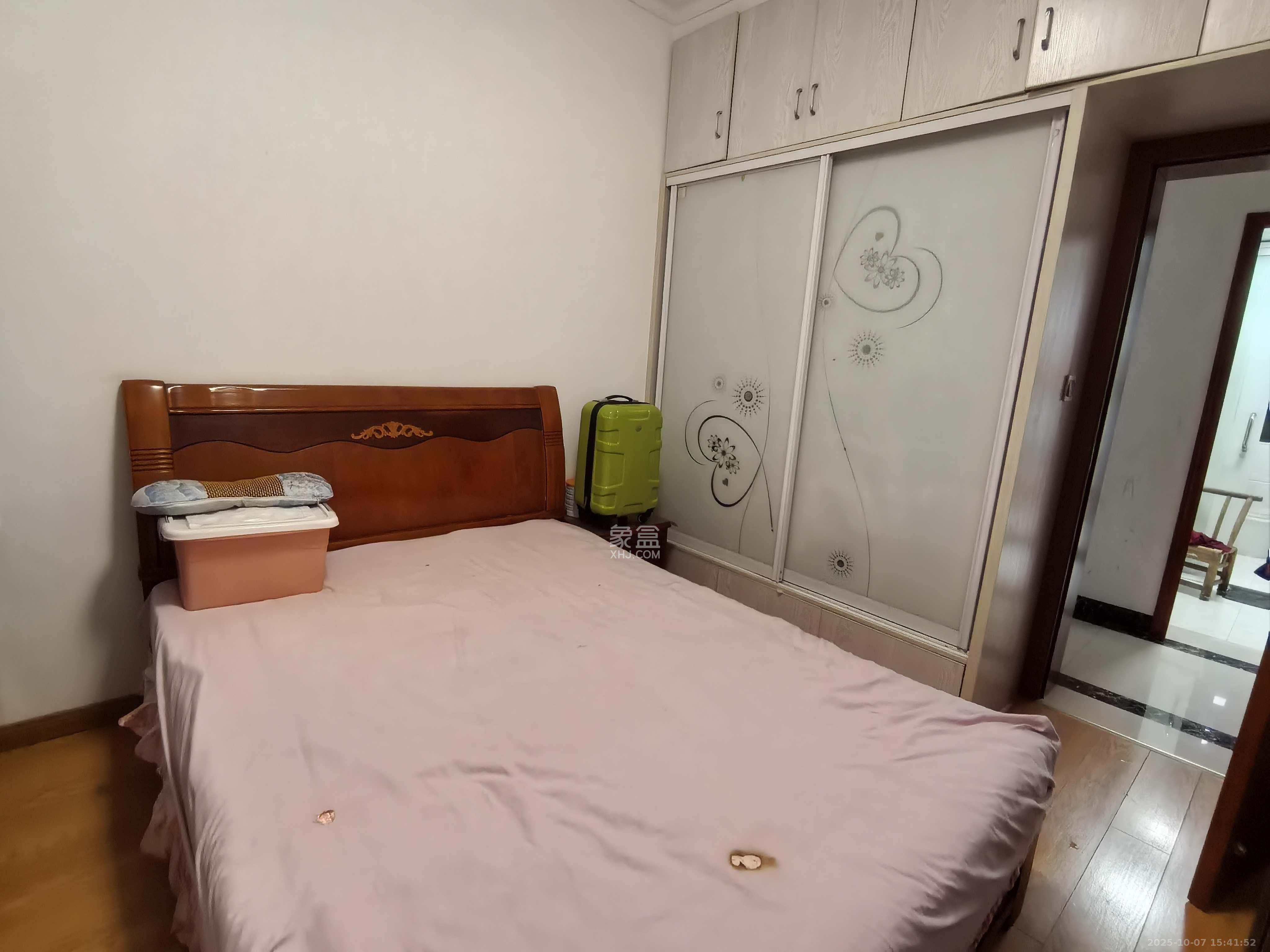 紫华郡  3室2厅2卫    2300.0元/月室内图