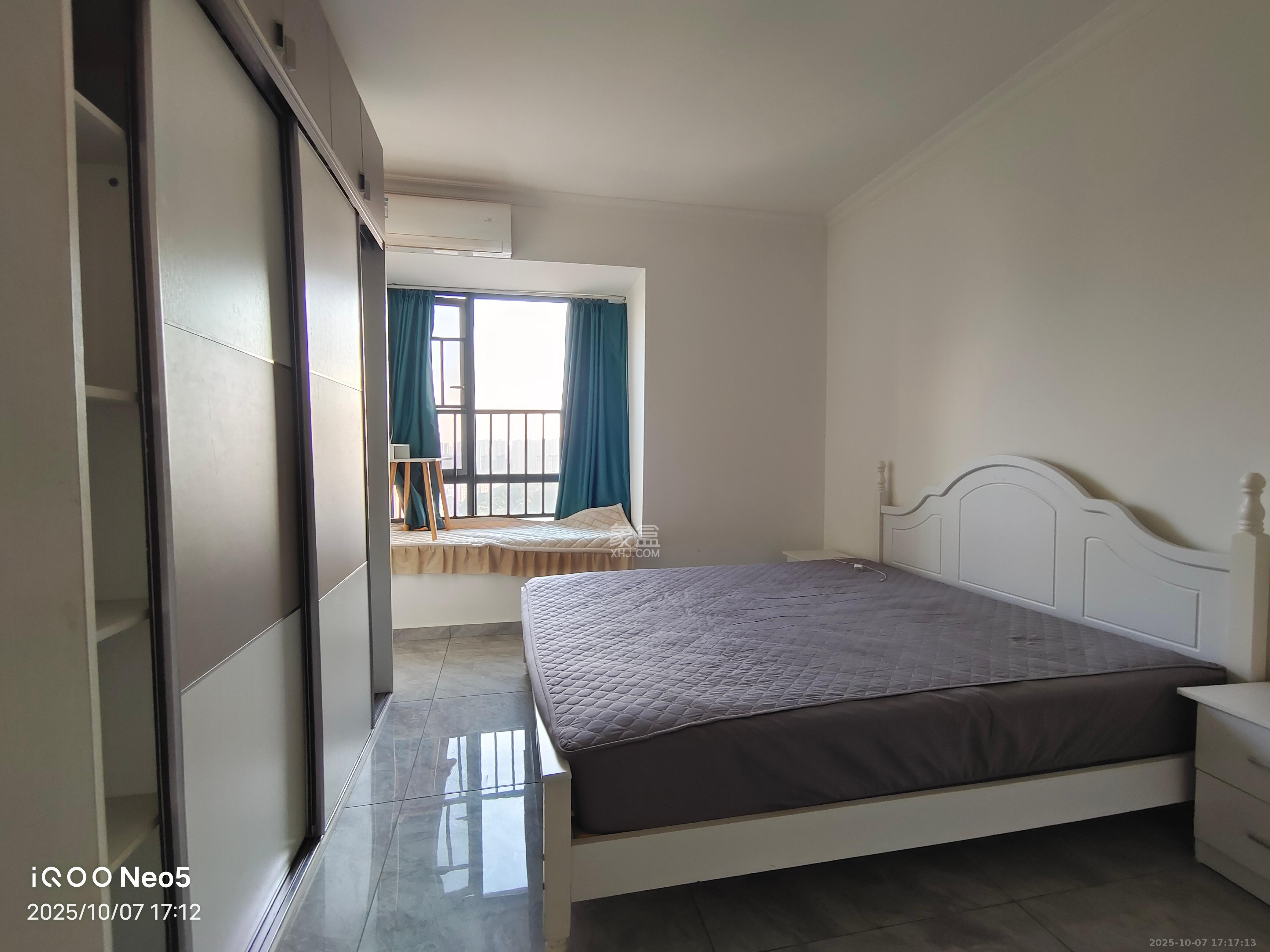 西湖鸿运佳苑 3室2厅2卫 2200.0元/月 西湖鸿运佳苑 3室2厅2卫 2200.0元/月室内图