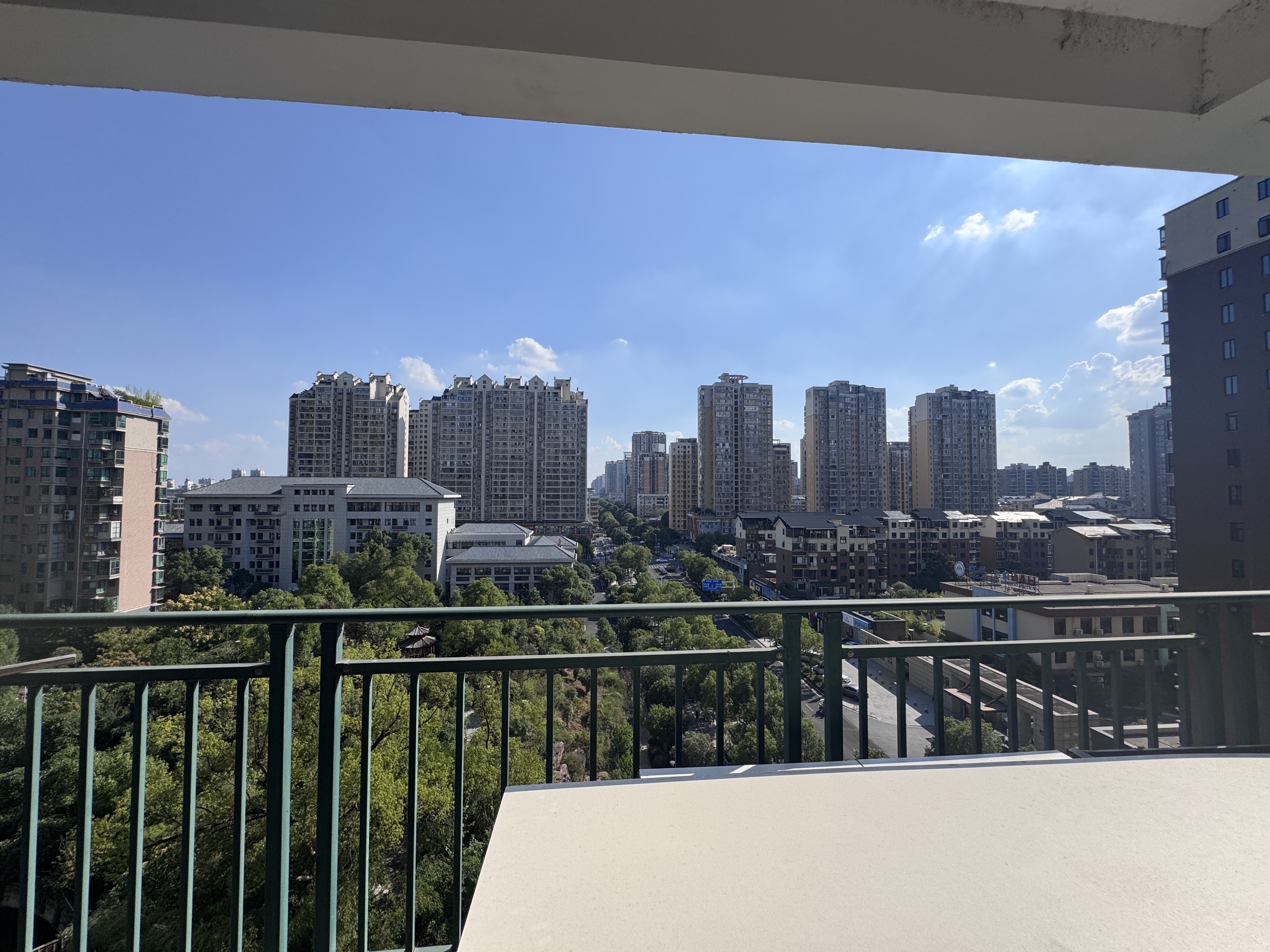 雅香苑 1室0厅0卫 3000.0元/月 雅香苑 1室0厅0卫 3000.0元/月室内图