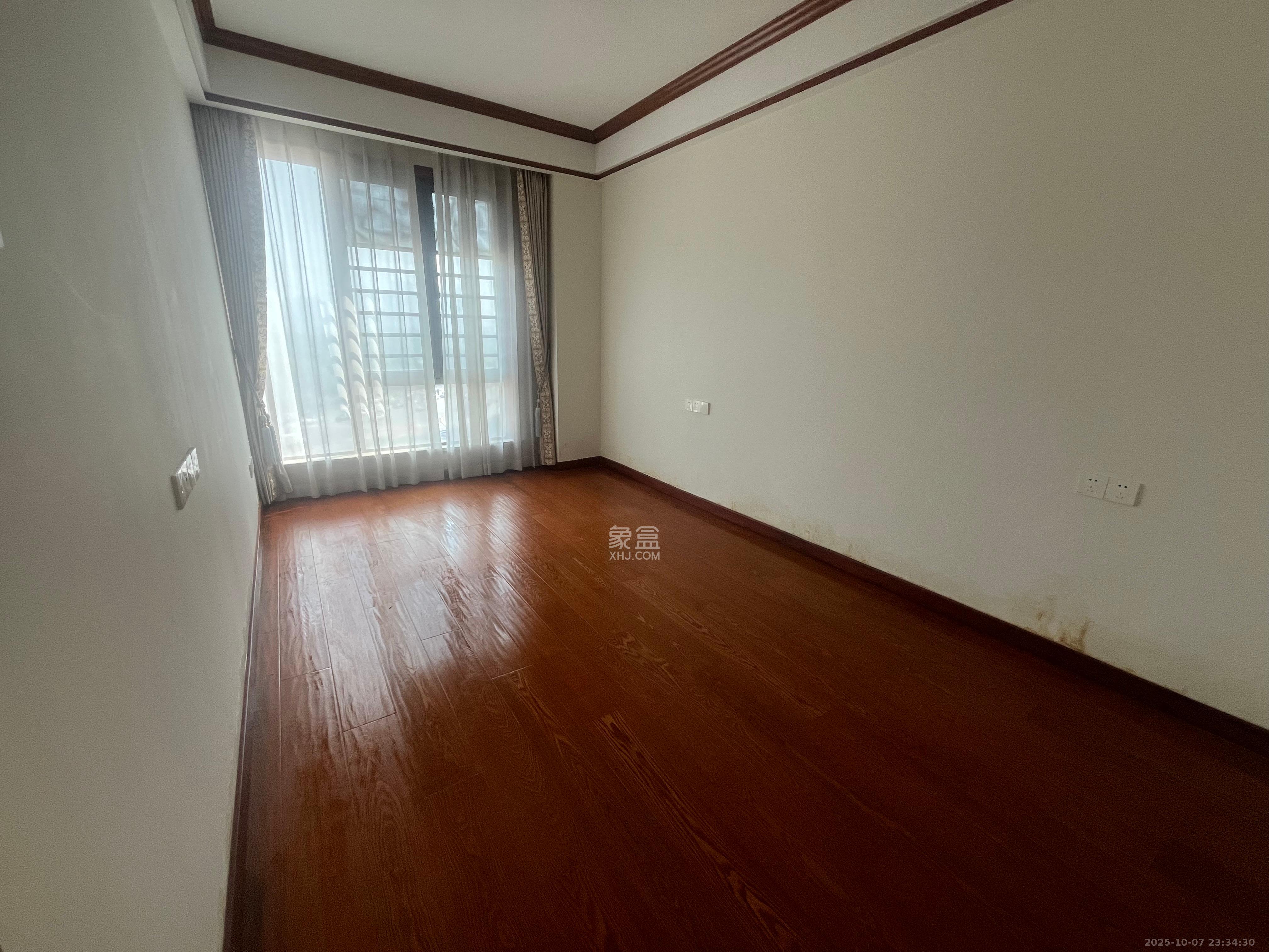 保利西海岸A区 4室2厅2卫 5800.0元/月 保利西海岸A区 4室2厅2卫 5800.0元/月室内图