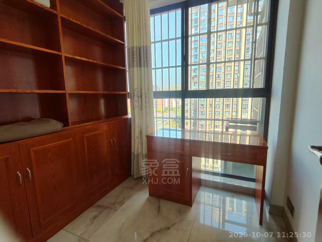 金轮翡翠名园 4室2厅2卫 2000.0元/月 金轮翡翠名园 4室2厅2卫 2000.0元/月室内图