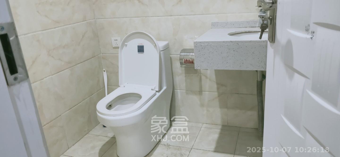 宇成朝阳广场 1室1厅1卫 1350.0元/月 宇成朝阳广场 1室1厅1卫 1350.0元/月室内图