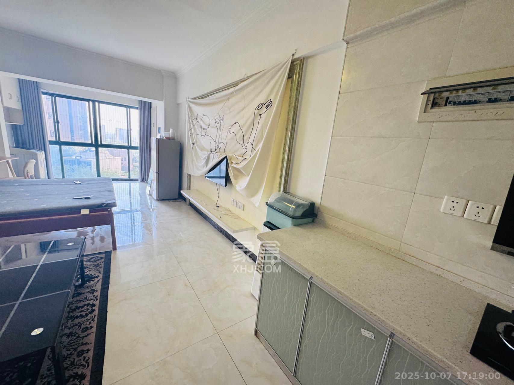 创世纪广场 1室1厅1卫 1500.0元/月 创世纪广场 1室1厅1卫 1500.0元/月室内图