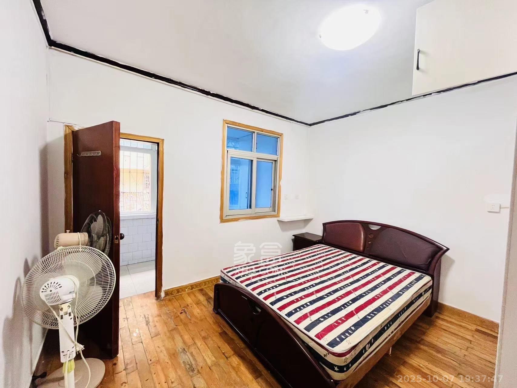 向家湾社区(含富湘公寓) 2室1厅1卫 2000.0元/月 向家湾社区(含富湘公寓) 2室1厅1卫 2000.0元/月室内图