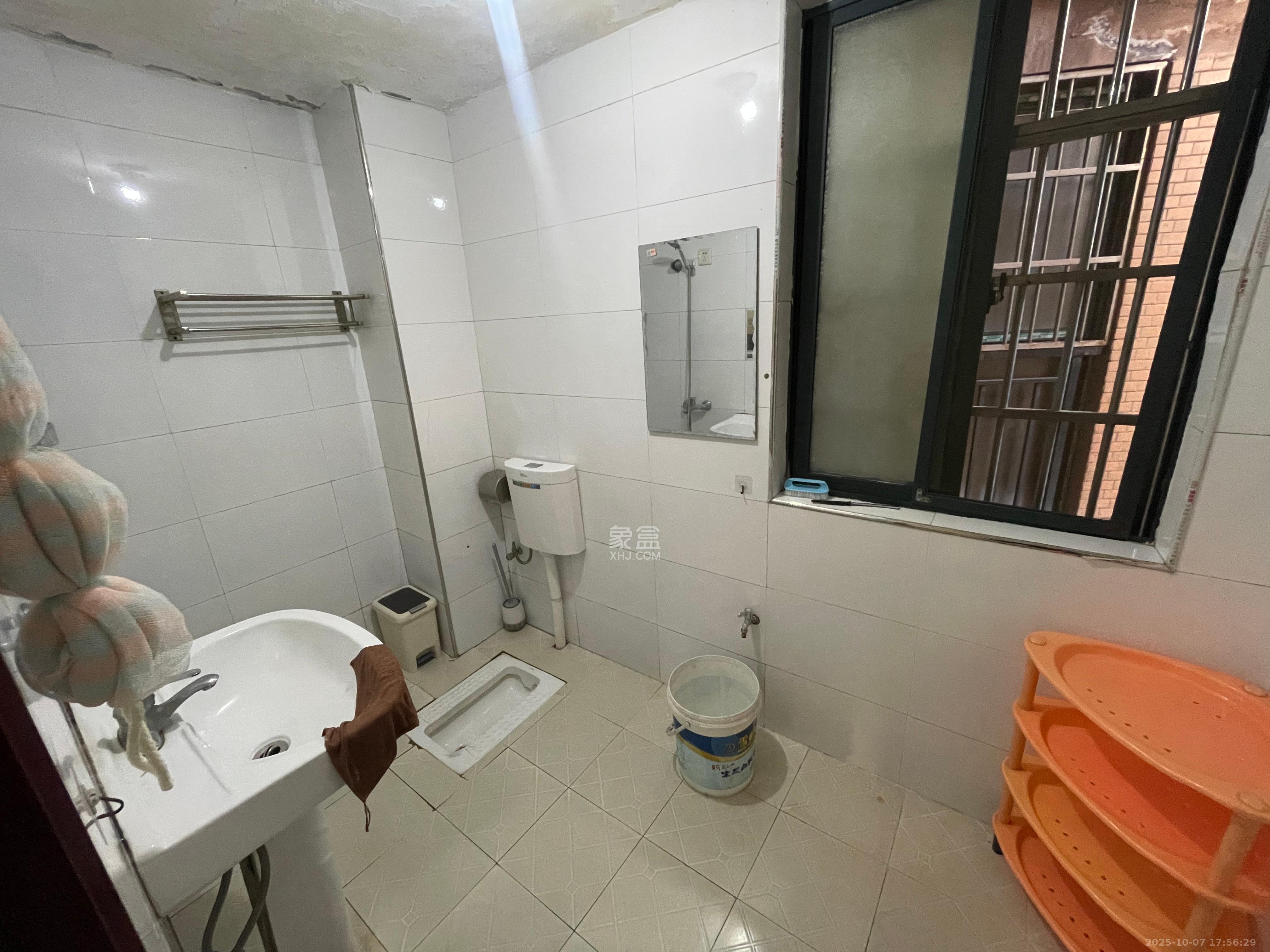 诚兴园  2室2厅1卫    1800.0元/月 诚兴园  2室2厅1卫    1800.0元/月室内图