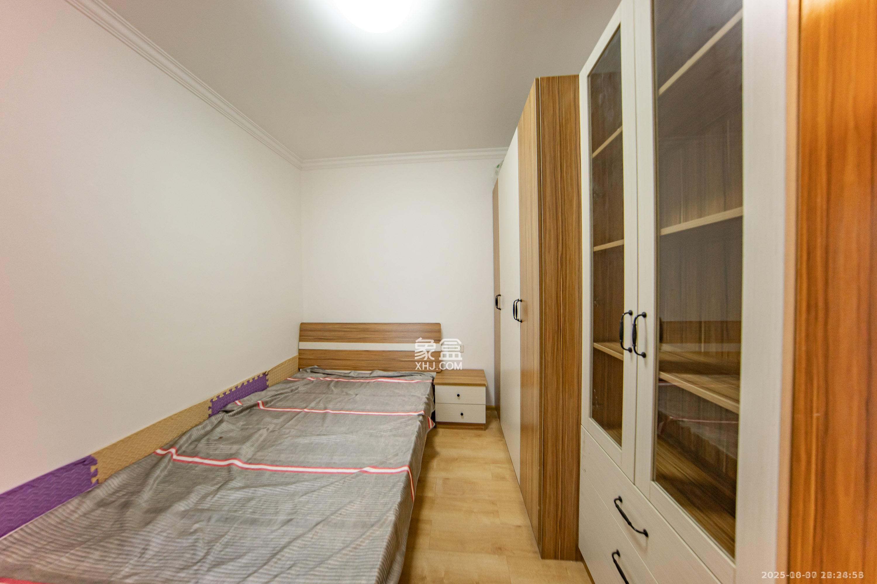 江山帝景哈佛  2室2厅1卫    2100.0元/月室内图