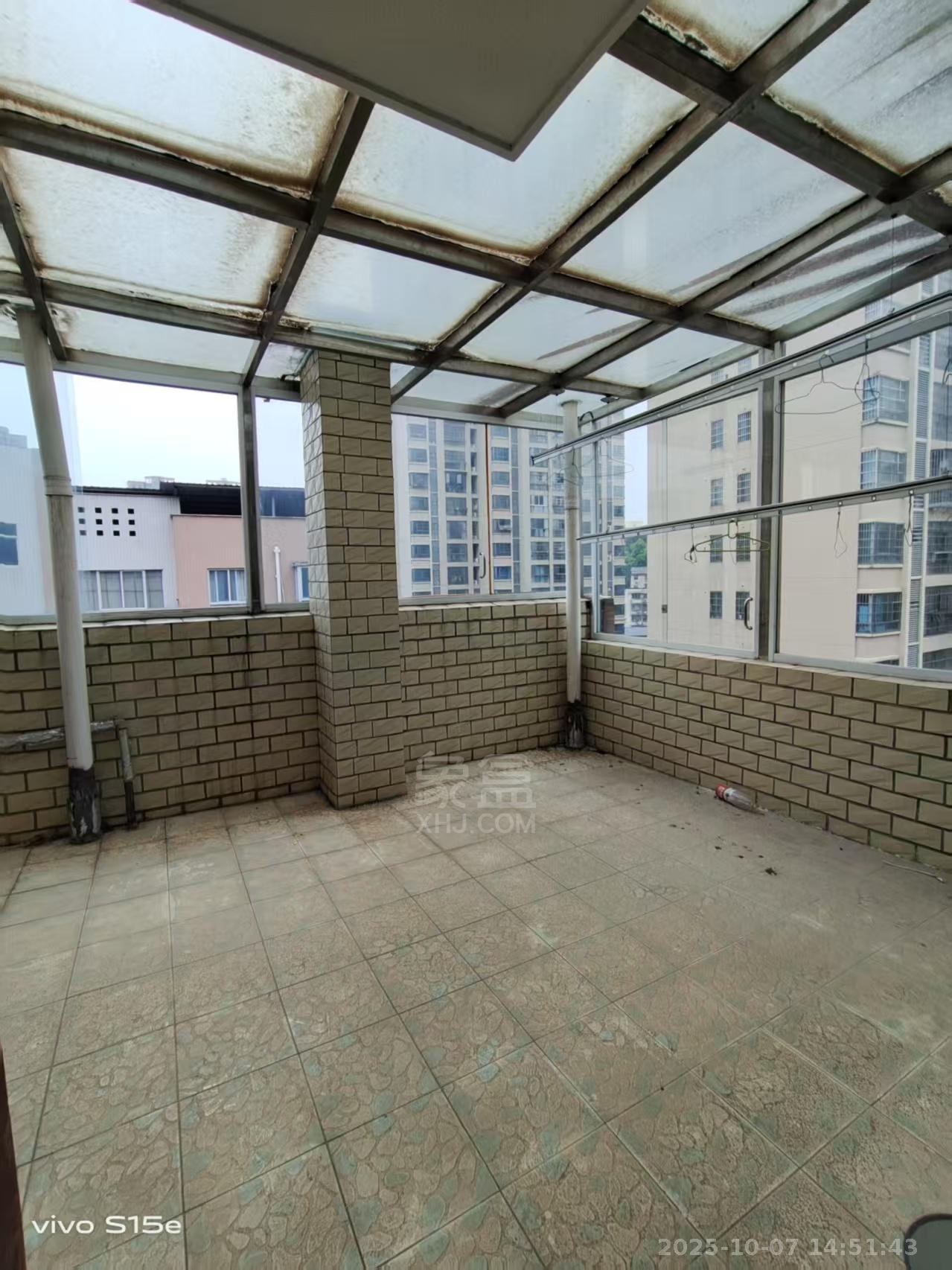 百江花园 4室0厅0卫 1400.0元/月 百江花园 4室0厅0卫 1400.0元/月室内图