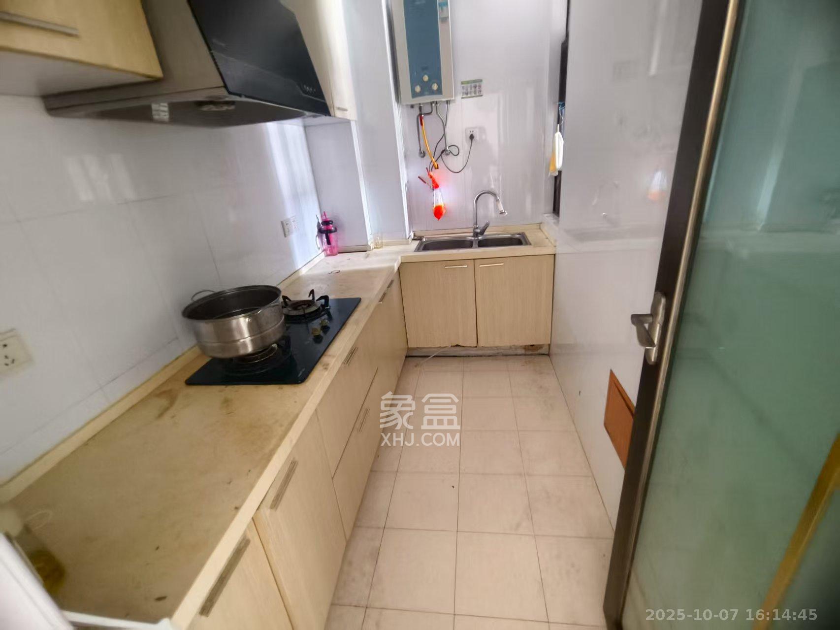 湘腾城市广场  2室2厅1卫    2300.0元/月室内图