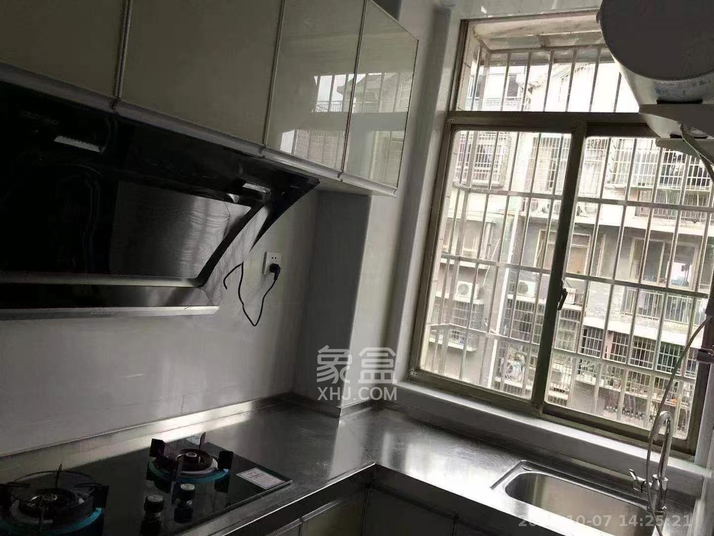 黄鹤小区3片 2室1厅1卫 1600.0元/月 黄鹤小区3片 2室1厅1卫 1600.0元/月室内图