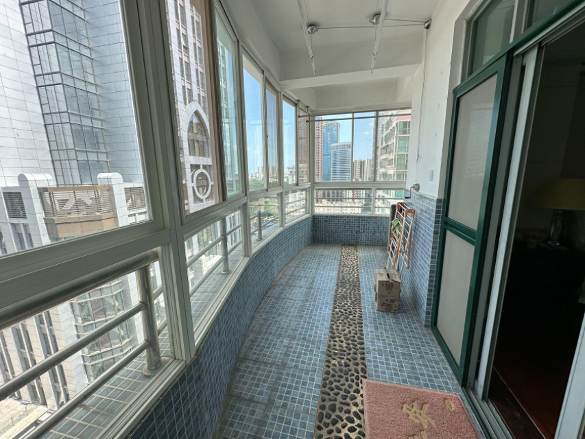 置地花园 4室2厅2卫 4300.0元/月 置地花园 4室2厅2卫 4300.0元/月室内图