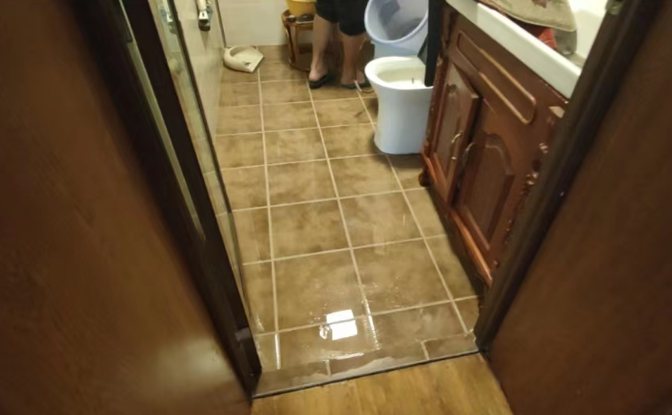 置地花园 3室2厅2卫 3500.0元/月 置地花园 3室2厅2卫 3500.0元/月室内图