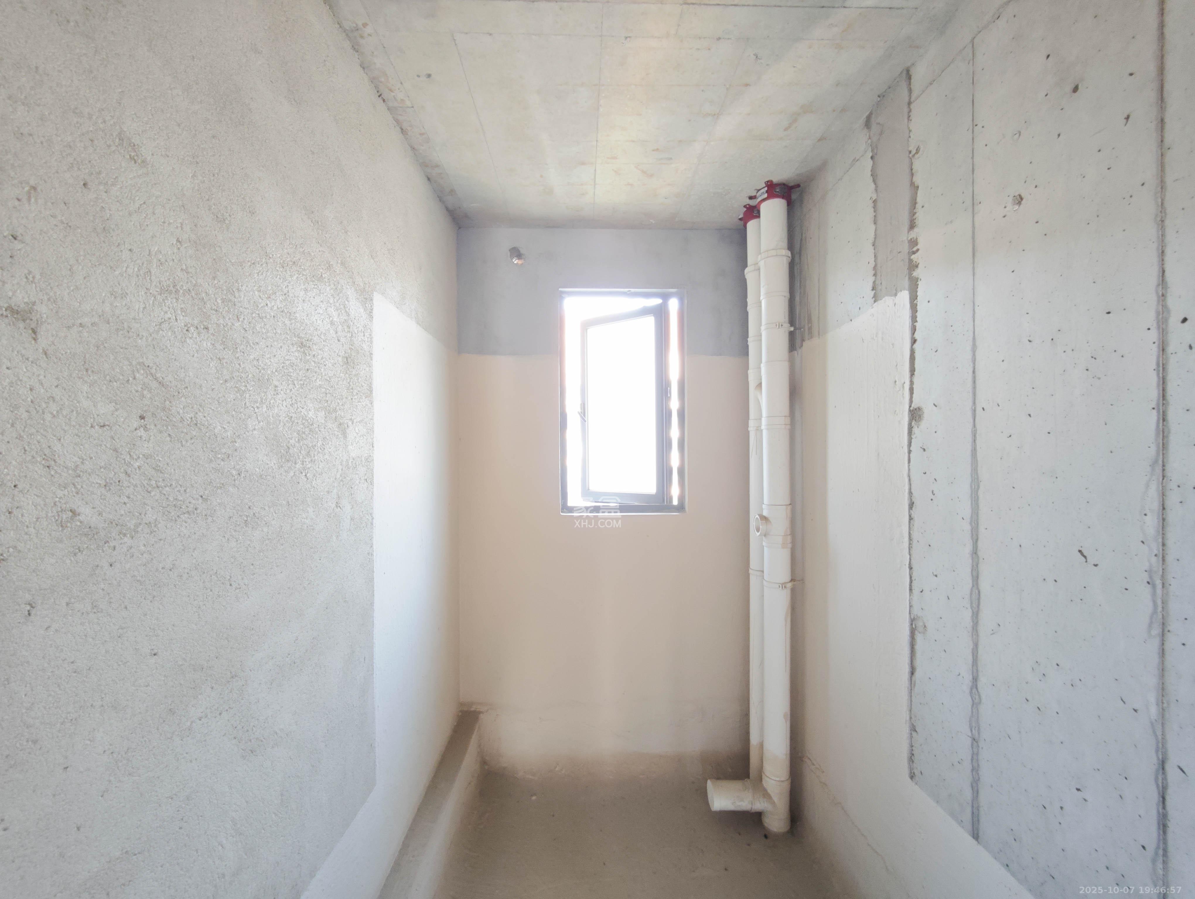 融创会展上东区  3室2厅1卫    90.0万卫生间