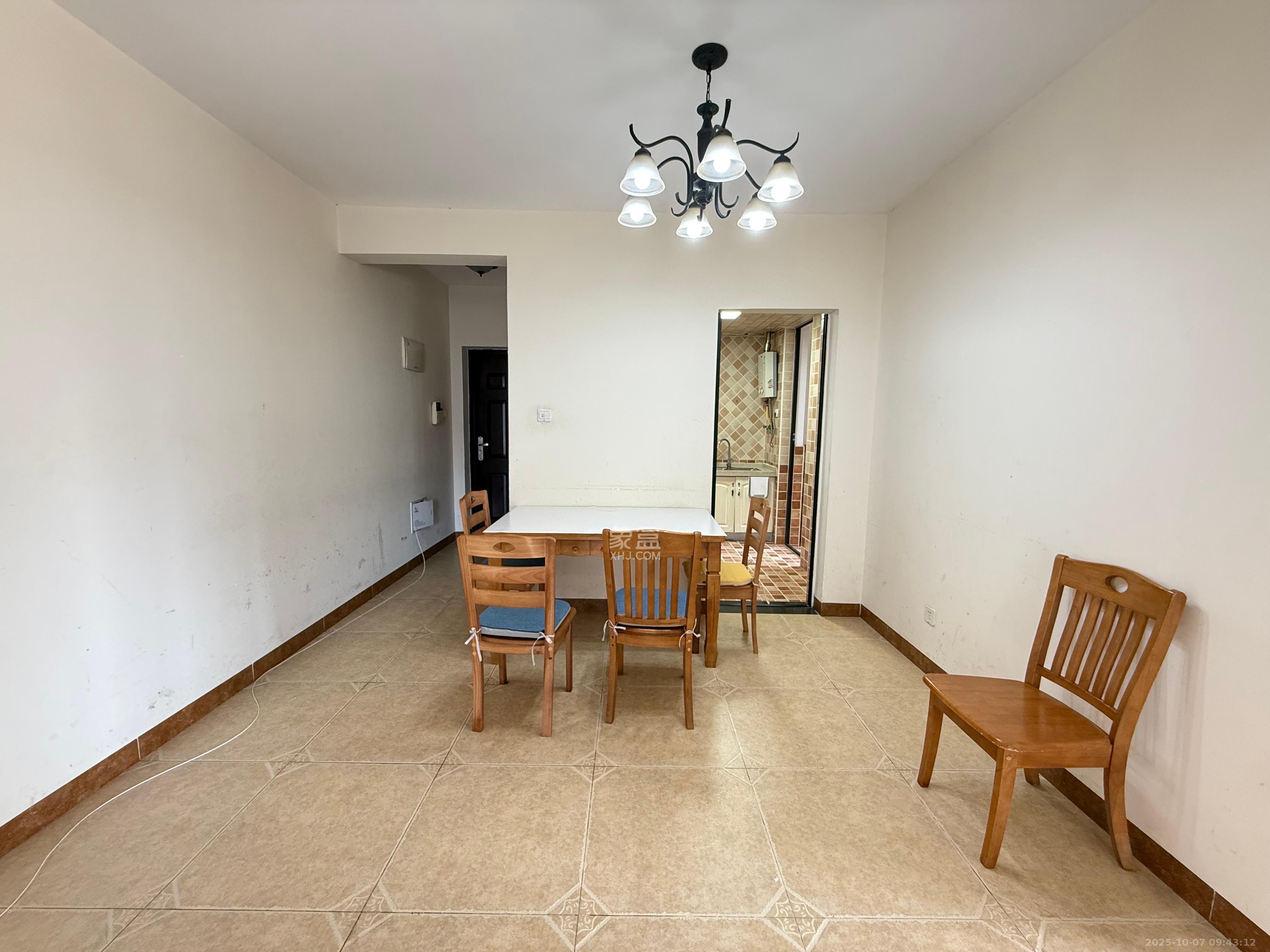 华润凤凰城三期 3室2厅1卫 2000.0元/月 华润凤凰城三期 3室2厅1卫 2000.0元/月室内图