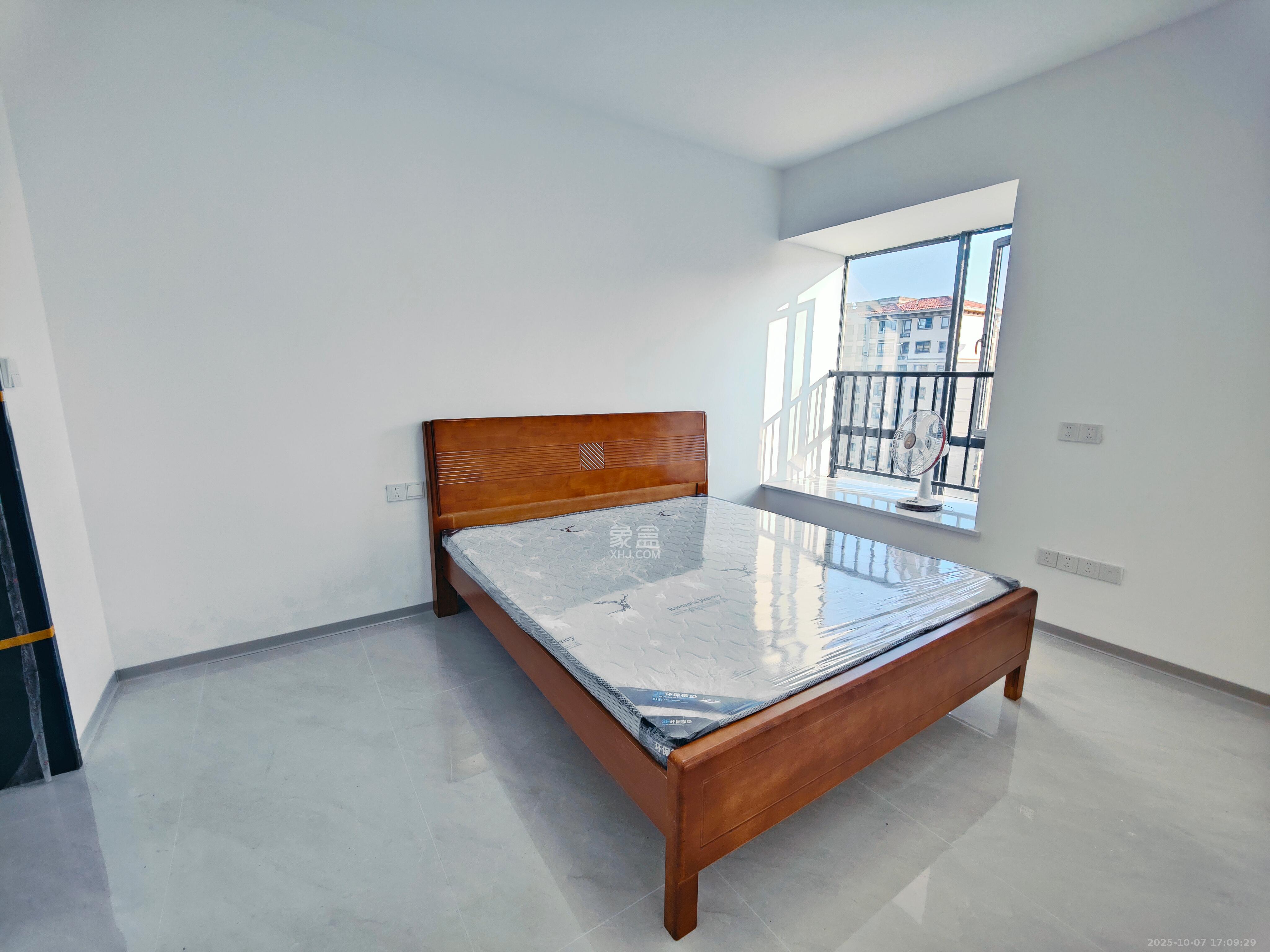 中建芙蓉嘉苑 3室2厅2卫 2300.0元/月 中建芙蓉嘉苑 3室2厅2卫 2300.0元/月室内图