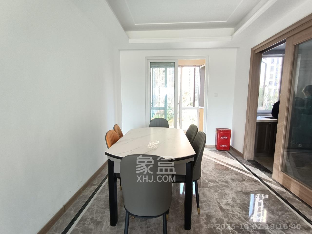 金地中交麓谷香颂(金地中交雅苑)  3室2厅2卫    3000.0元/月室内图